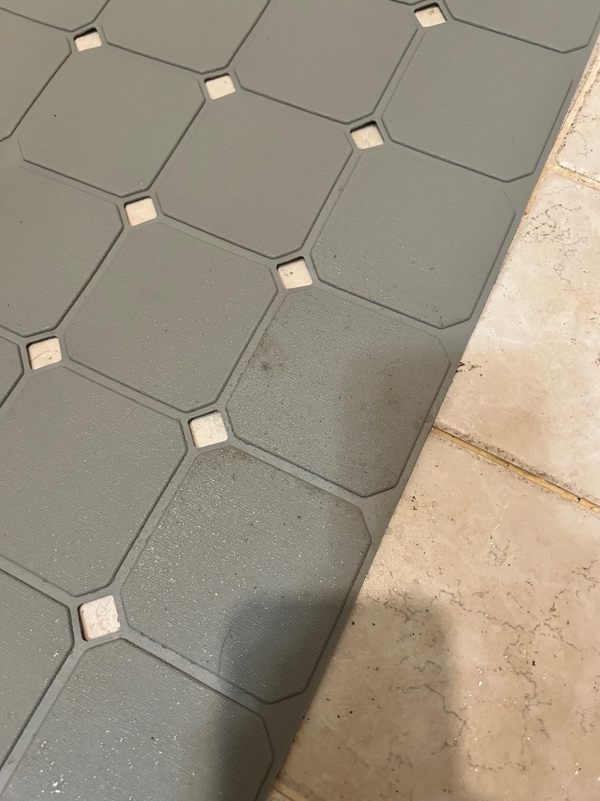Shower Mat Non Slip Silicone Soft Odorless Bathtub Mat Non Slip No Suction Cups for Refinished,Reglazed and Textured Bath Tub Mat 24 X 24 Inch Grey Customer Review Shower Mat Non Slip Silicone Soft Odorless Bathtub Mat Non Slip No Suction Cups for Refinished,Reglazed and Textured Bath Tub Mat 24 X 24 Inch Grey - Customer Photo 2
