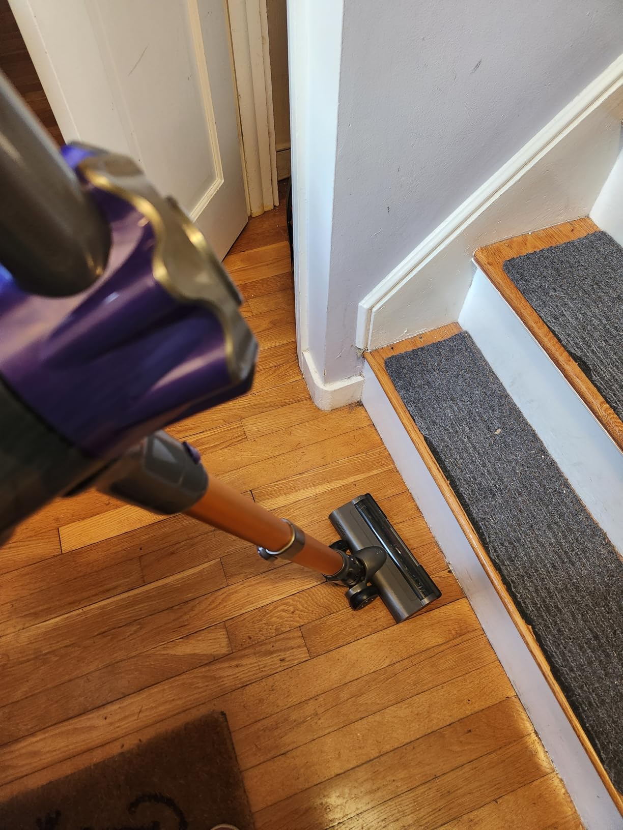 Cordless Vacuum Cleaner, 450W 40Kpa Powerful Stick Vacuum, Up to 50Mins Rechargeable Battery, Vacuum Cleaners for Home Anti-Tangled Lightweight Handheld for Hardwood Floor, Carpets, Pet Hair Customer Review Cordless Vacuum Cleaner, 450W 40Kpa Powerful Stick Vacuum, Up to 50Mins Rechargeable Battery, Vacuum Cleaners for Home Anti-Tangled Lightweight Handheld for Hardwood Floor, Carpets, Pet Hair - Customer Photo 1