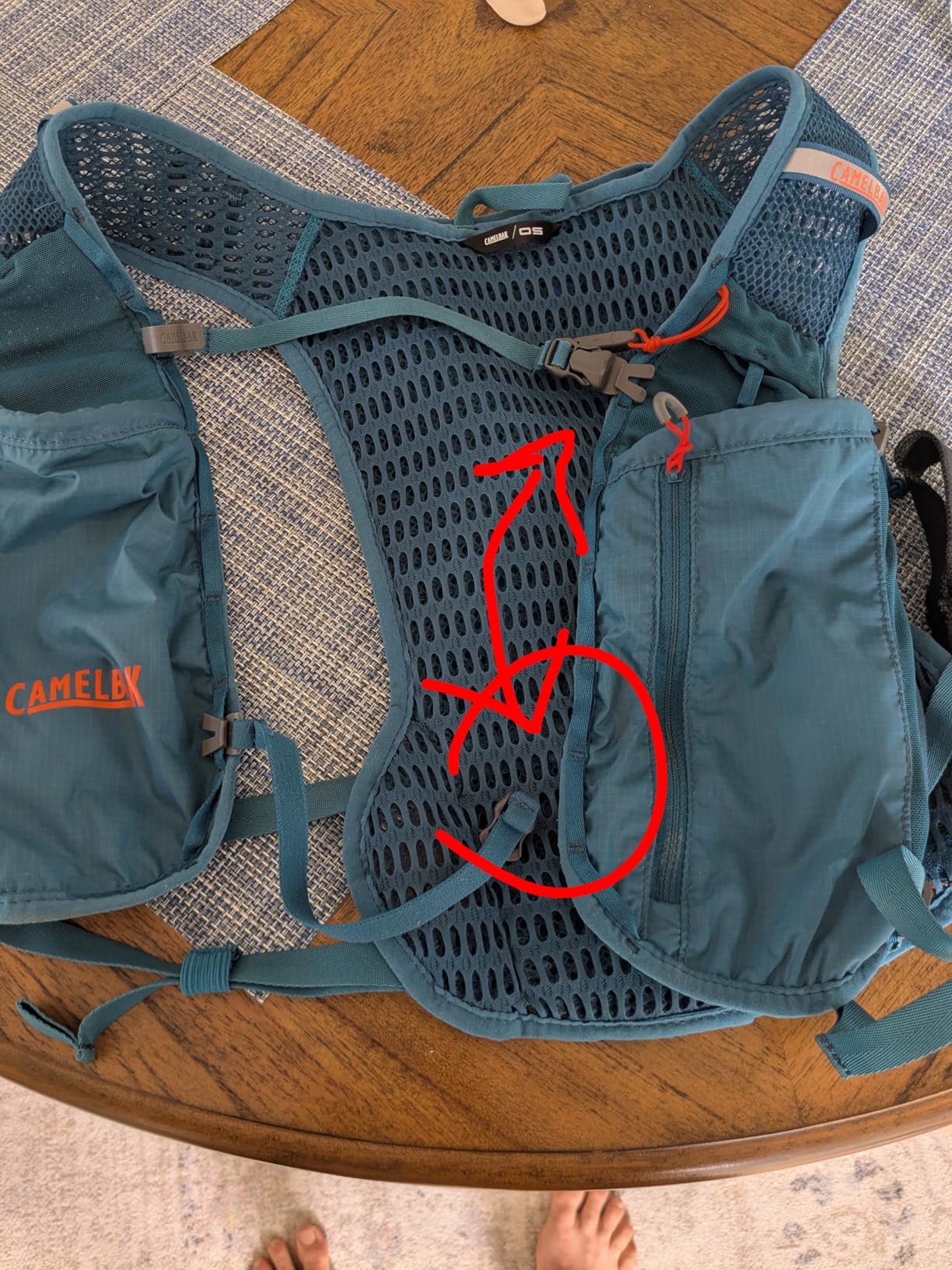 CamelBak Circuit Run Vest with 50oz Hydration Bladder Customer Review CamelBak Circuit Run Vest with 50oz Hydration Bladder - Customer Photo 1