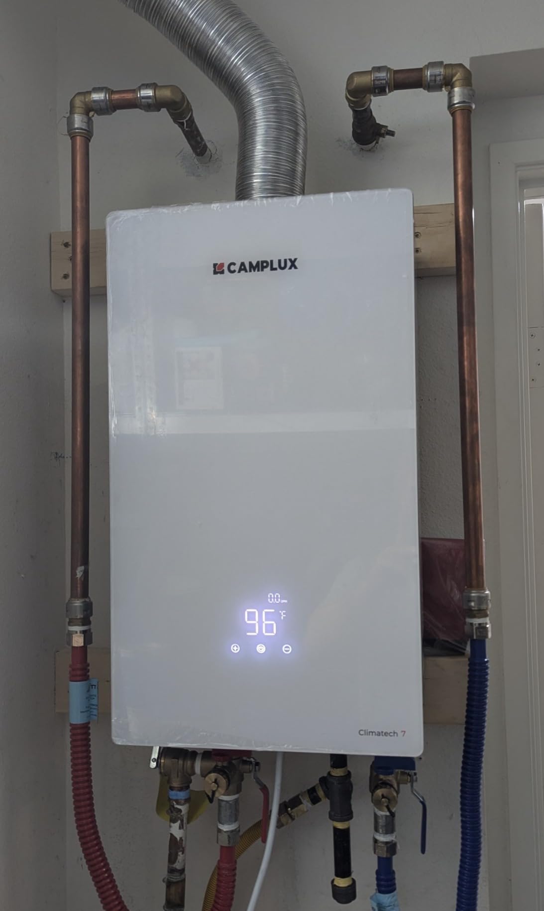 CAMPLUX Climatech 7 Tankless Water Heater Gas Indoor 6.86 GPM, 170,000 BTU On Demand Instant Tankless Hot Water Heater Natural Gas, Indoor Installation, White, CA686W, Real Parameters, No False - Customer Photo 2