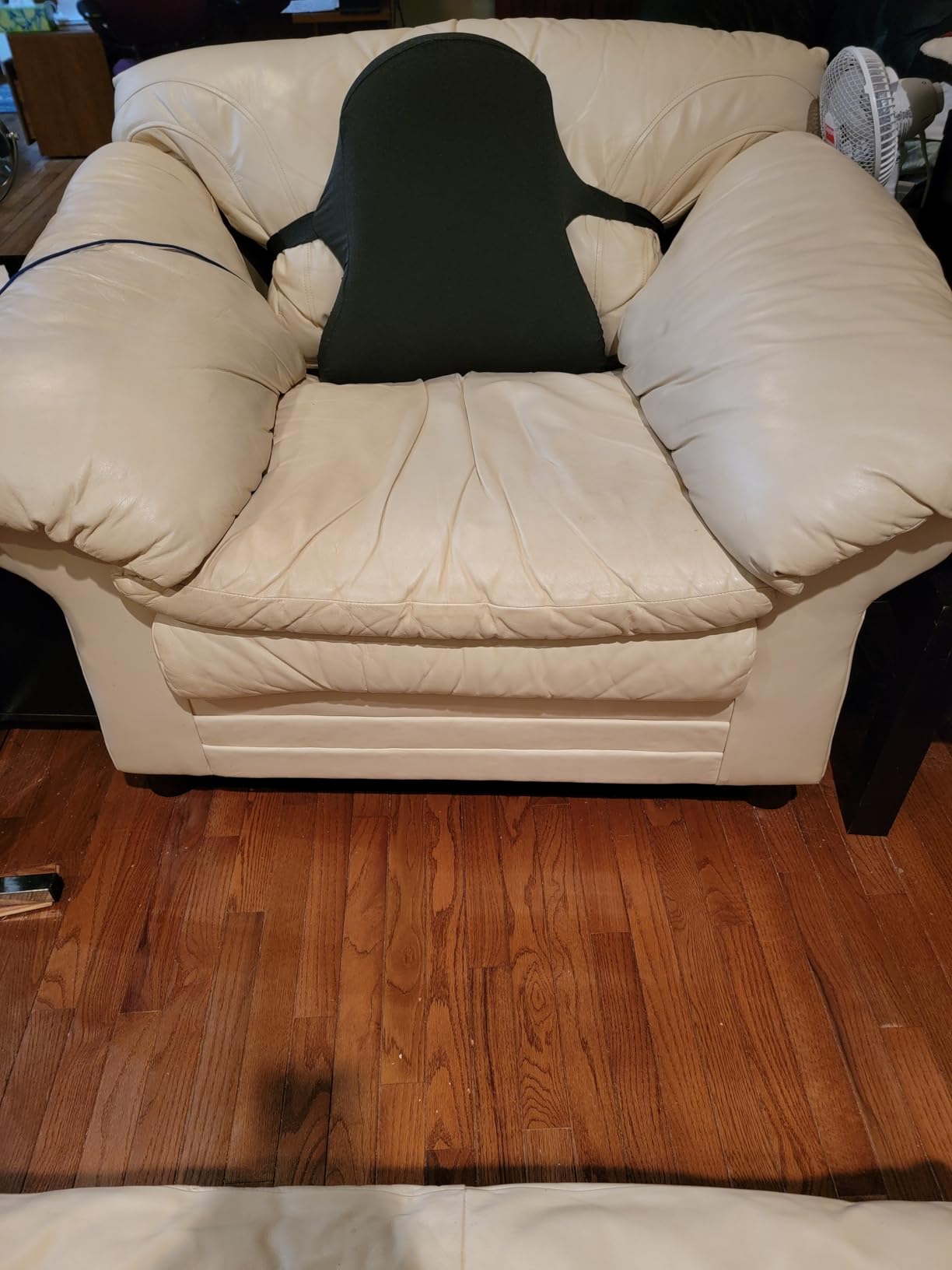 Teemour High Back Support Pillow for Office Chair, Fully Support Entire Back Cushion Pain Relief Promotes Posture- Memory Foam Lumbar Support Pillow for Offfice Chair, Desk, Gaming Chair Customer Review Teemour High Back Support Pillow for Office Chair, Fully Support Entire Back Cushion Pain Relief Promotes Posture- Memory Foam Lumbar Support Pillow for Offfice Chair, Desk, Gaming Chair - Customer Photo 2