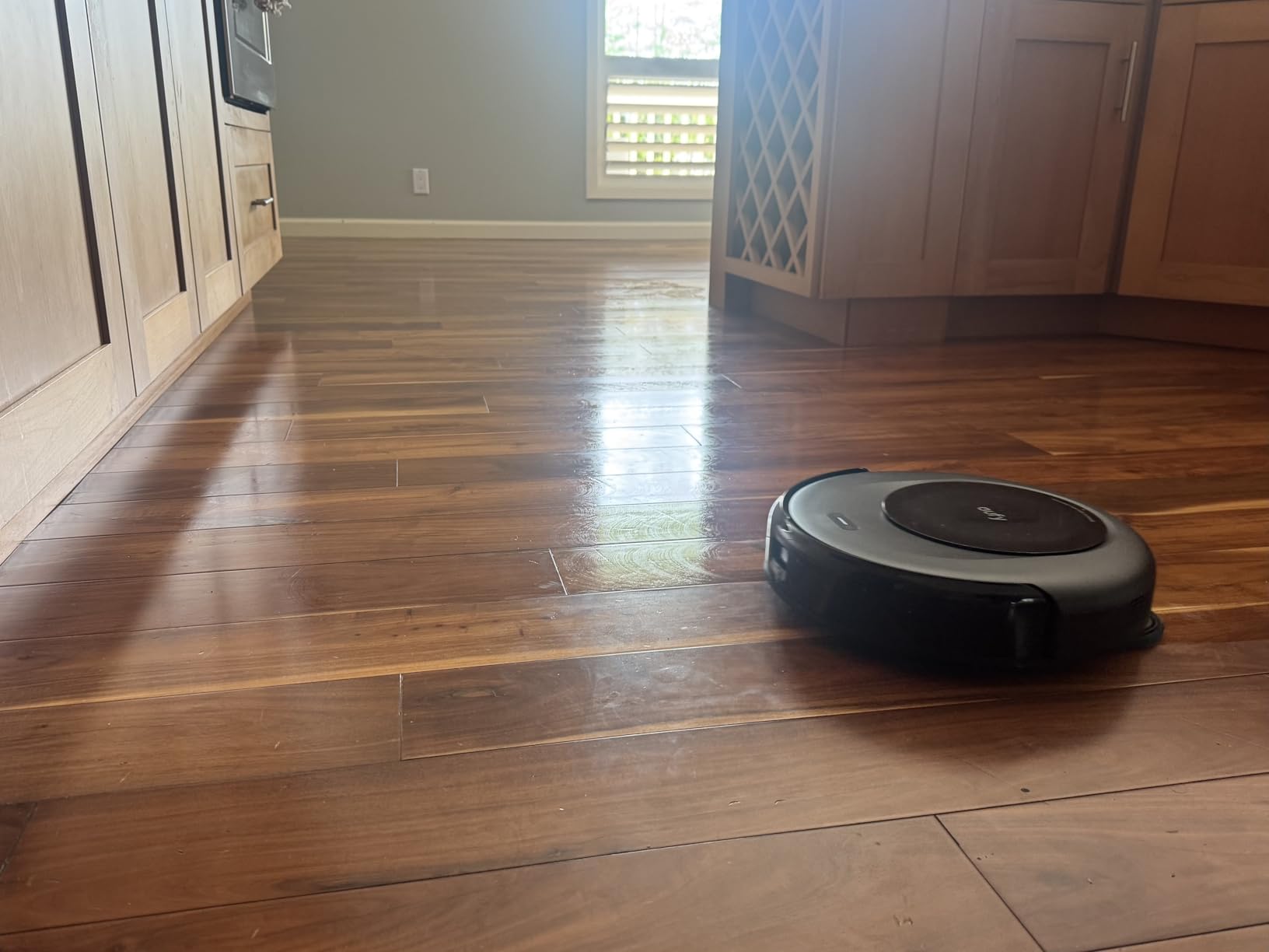 eufy Robot Vacuum Omni C20, Robot Vacuum and Mop Combo, Self Emptying, Auto Mop Washing and Auto Drying for Hands-Free Cleaning, 7000 Pa Powerful Suction, 3.35-Inch Design, All-in-One Station Customer Review eufy Robot Vacuum Omni C20, Robot Vacuum and Mop Combo, Self Emptying, Auto Mop Washing and Auto Drying for Hands-Free Cleaning, 7000 Pa Powerful Suction, 3.35-Inch Design, All-in-One Station - Customer Photo 2