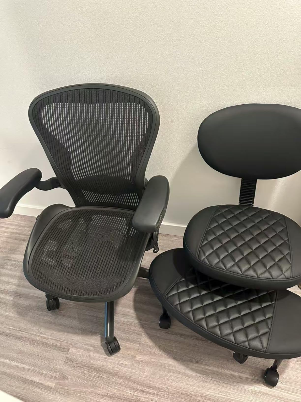 Ergonomic Cross Legged Office Chair with Wheels - Adjustable Height for Meditation, ADHD Desk & Yoga - Wide Criss Cross Design with Lumbar Support, Kneeling Chair - Black Customer Review Ergonomic Cross Legged Office Chair with Wheels - Adjustable Height for Meditation, ADHD Desk & Yoga - Wide Criss Cross Design with Lumbar Support, Kneeling Chair - Black - Customer Photo 1