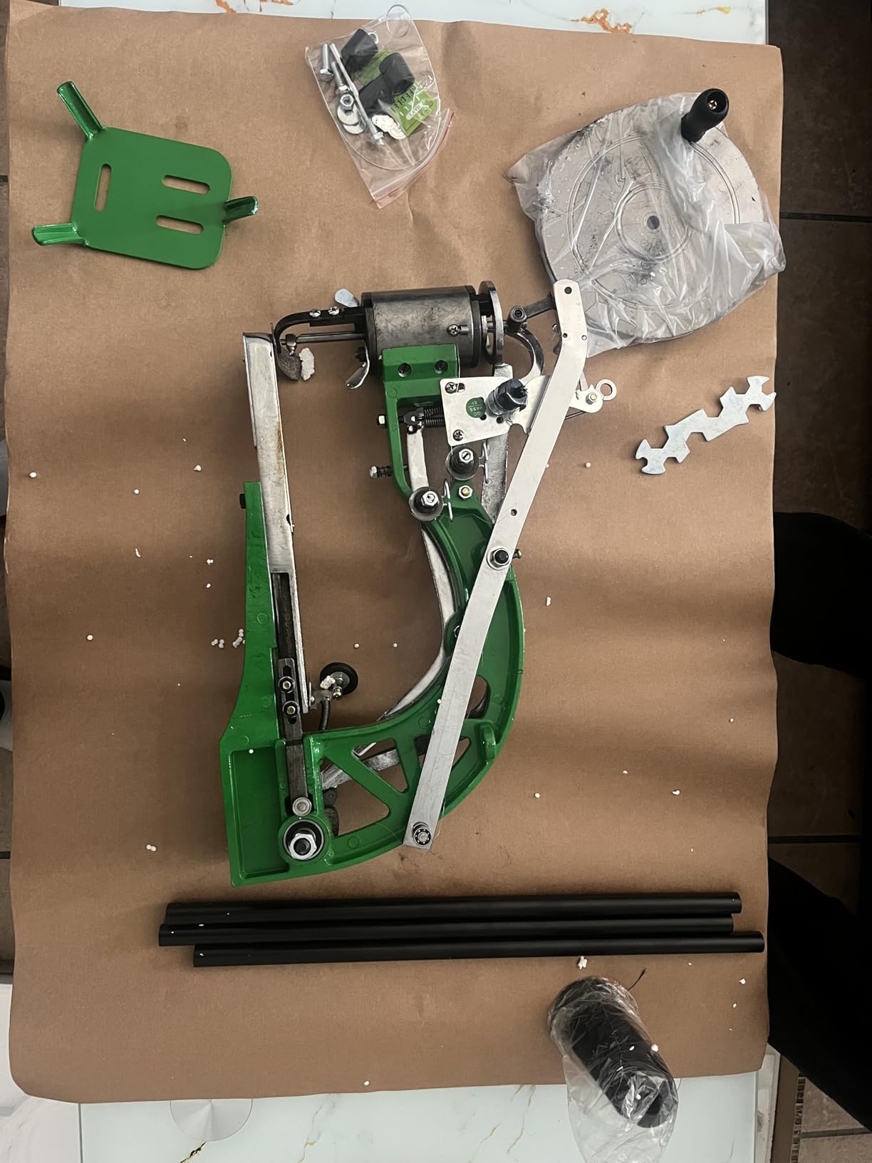 BEAMNOVA Leather Cobbler Sewing Stitching Machine Shoe Repair Tool Equipment Hand Heavy Duty Industrial with Needles Leather Craft Kit, Green Customer Review BEAMNOVA Leather Cobbler Sewing Stitching Machine Shoe Repair Tool Equipment Hand Heavy Duty Industrial with Needles Leather Craft Kit, Green - Customer Photo 1
