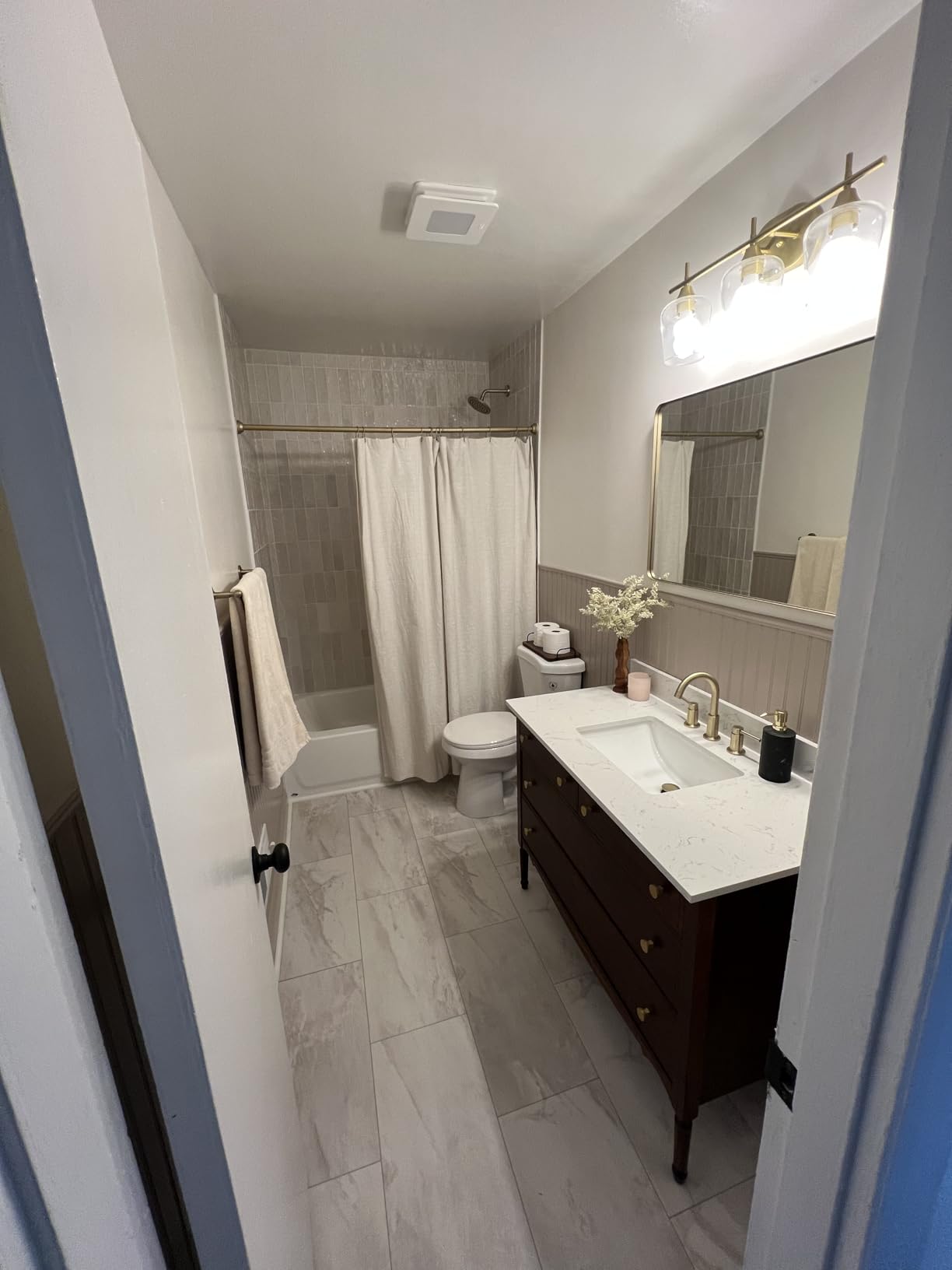 Broan-NuTone Bathroom Exhaust Fan with LED Light, Easy Install, 60 CFM, 0.9 Sones, Energy Star Customer Review Broan-NuTone Bathroom Exhaust Fan with LED Light, Easy Install, 60 CFM, 0.9 Sones, Energy Star - Customer Photo 2