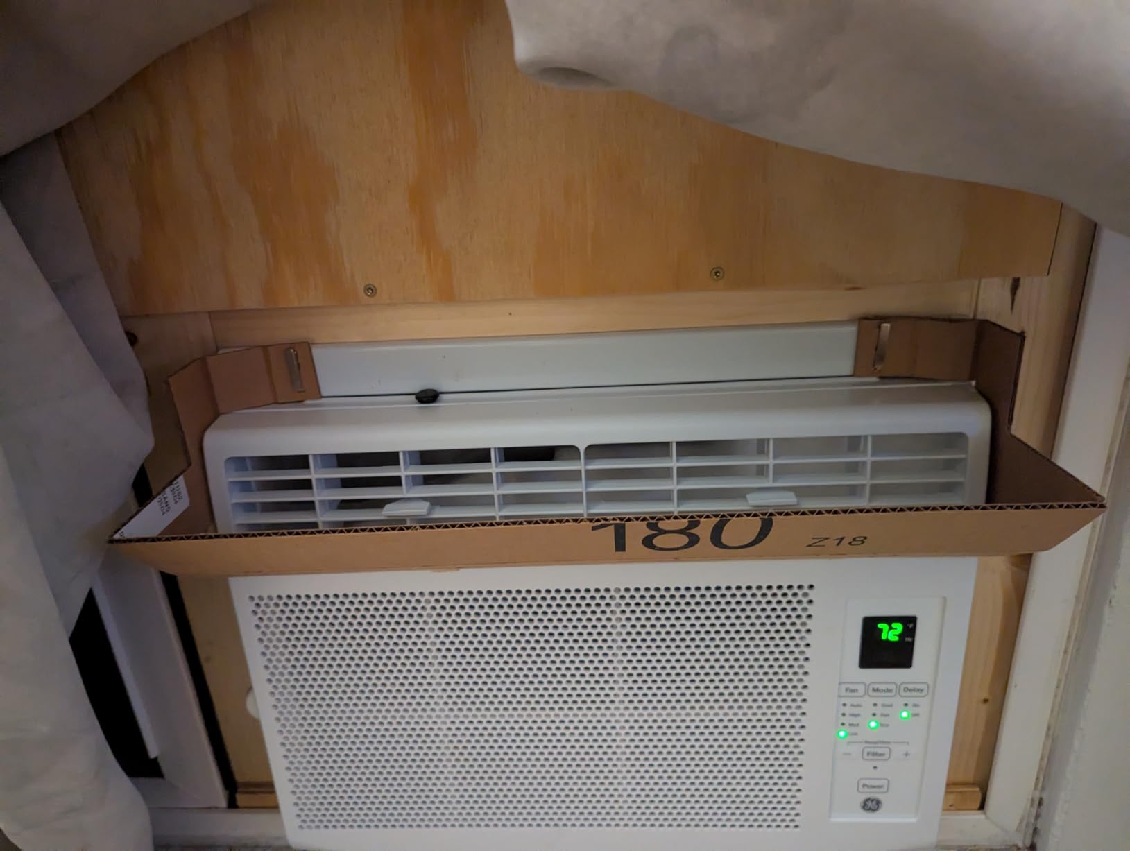 GE Window Air Conditioner Unit, 5,000 BTU for Small Rooms up to 150 sq ft. with Manual Adjustable Fan and Cooling Settings, Perfect for Small Bedroom or Living Room, Easy Install Kit Included, White Customer Review GE Window Air Conditioner Unit, 5,000 BTU for Small Rooms up to 150 sq ft. with Manual Adjustable Fan and Cooling Settings, Perfect for Small Bedroom or Living Room, Easy Install Kit Included, White - Customer Photo 4