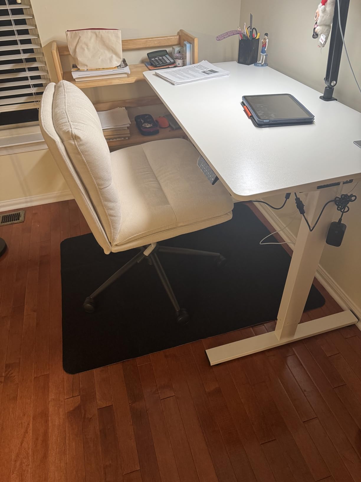 Sycoodeal Office Chair Mat for Hardwood Floor,Office Computer Gaming Chair Mat for Tile Floor,Large Floor Protector Rug,Anti-Slip,Easy to Clean,Pure Black(48 Sycoodeal Office Chair Mat for Hardwood Floor,Office Computer Gaming Chair Mat for Tile Floor,Large Floor Protector Rug,Anti-Slip,Easy to Clean,Pure Black(48