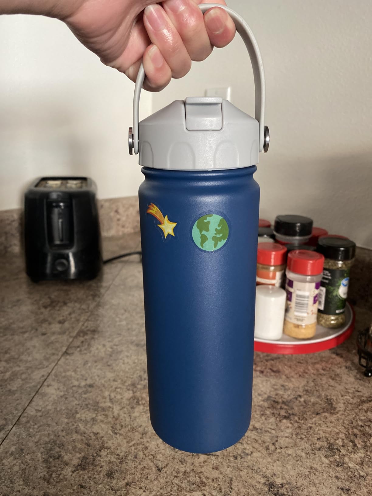 GoKEDA 18oz Kids Water Bottle, 2 Pack Insulated Bottles with Stickers, 18/8 Stainless Steel Vacuum Leak Proof Straw Cup for School, Gifts for Boys(Light Blue, Dark Blue) Customer Review GoKEDA 18oz Kids Water Bottle, 2 Pack Insulated Bottles with Stickers, 18/8 Stainless Steel Vacuum Leak Proof Straw Cup for School, Gifts for Boys(Light Blue, Dark Blue) - Customer Photo 1