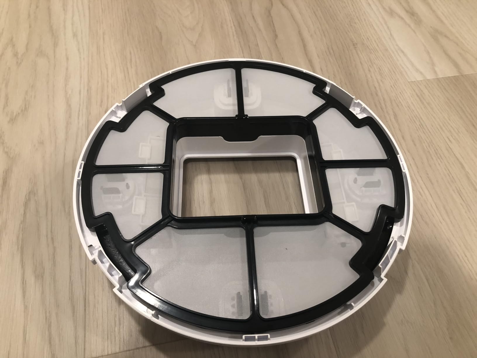 X1 Robotic Pool Vacuum for Above Ground Pool, Automatic Cordless Pool Cleaner with 45W Dual-Motor, Ideal for Above-Ground Flat Pool, 2L Debris Capacity Customer Review X1 Robotic Pool Vacuum for Above Ground Pool, Automatic Cordless Pool Cleaner with 45W Dual-Motor, Ideal for Above-Ground Flat Pool, 2L Debris Capacity - Customer Photo 2