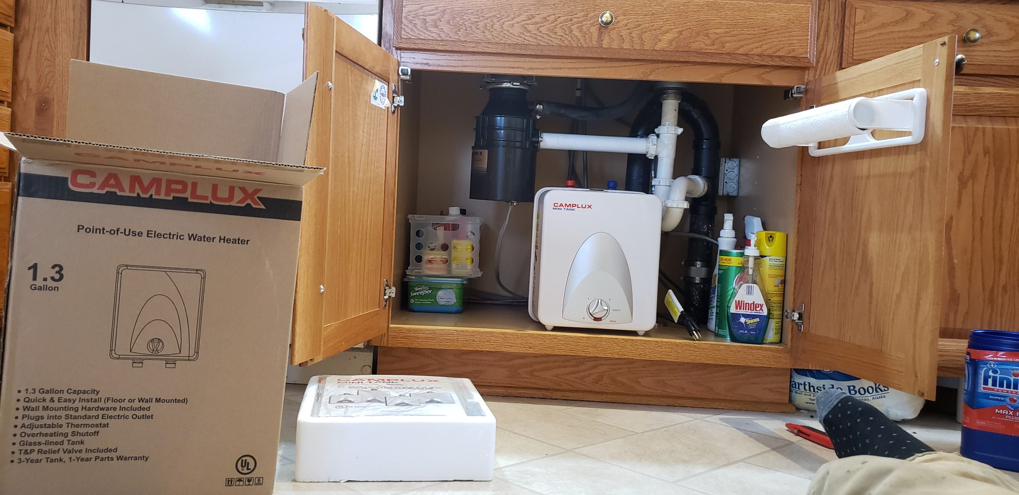 CAMPLUX Tankless Water Heater Electric 6kW at 240 Volts, Point of Use Instant Hot Water Heater CSA Approved with Temperature Display, Under Sink Self Modulating Technology, White - Customer Photo 4
