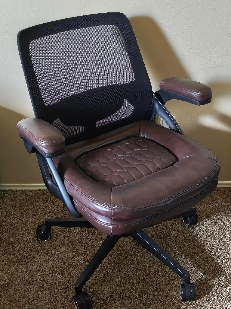 Big and Tall Office Chair, 500lbs Mesh Heavy Duty Ergonomic Desk Chair with Flip-up Armrests, Plus Size Wide Seat in PU Leather, 360 Swivel Computer Executive Task Chair for Home Office (Black) Customer Review Big and Tall Office Chair, 500lbs Mesh Heavy Duty Ergonomic Desk Chair with Flip-up Armrests, Plus Size Wide Seat in PU Leather, 360 Swivel Computer Executive Task Chair for Home Office (Black) - Customer Photo 2