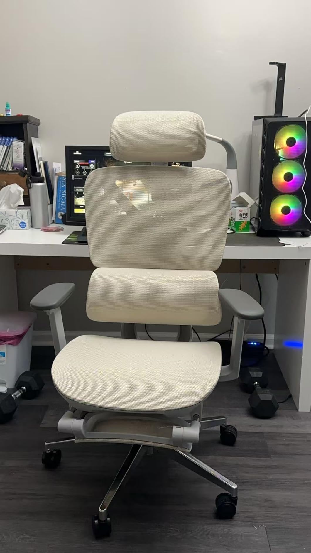 FLEXISPOT ErgoX Premium Ergonomic Office Chair with Footrest- Adjustable 3D Armrests, Dynamic Lumbar Support, Recline & Tilt Function, Mesh Seat, for Home & Office Use,Black Customer Review FLEXISPOT ErgoX Premium Ergonomic Office Chair with Footrest- Adjustable 3D Armrests, Dynamic Lumbar Support, Recline & Tilt Function, Mesh Seat, for Home & Office Use,Black - Customer Photo 2