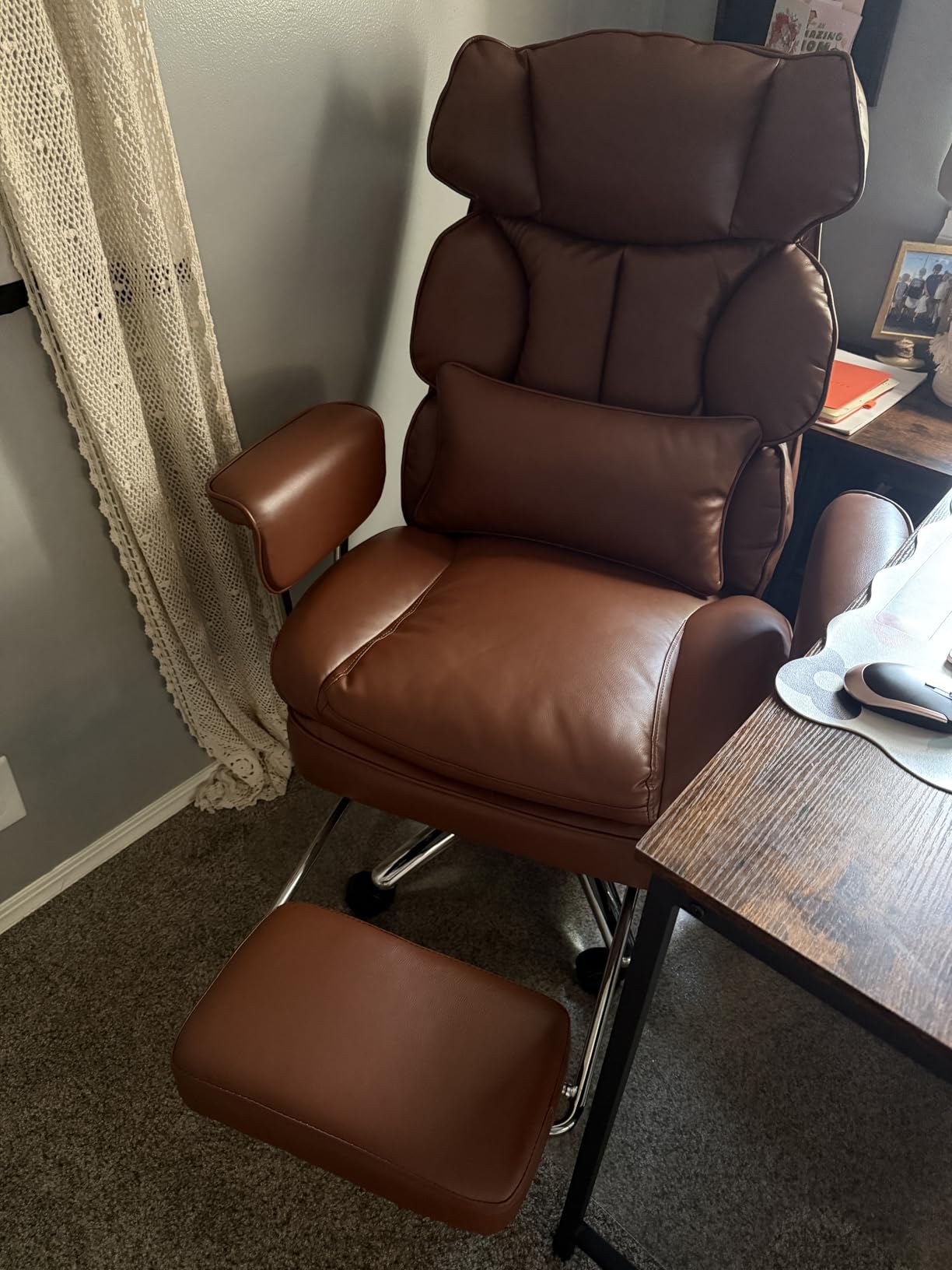 Sweetcrispy Executive Home Office Desk Chair - Ergonomic Big Tall High Back with Footrest & Lumbar Support, Reclining Height Adjustable, Comfy PU Leather Computer Gaming with Swivel Wheels, White Customer Review Sweetcrispy Executive Home Office Desk Chair - Ergonomic Big Tall High Back with Footrest & Lumbar Support, Reclining Height Adjustable, Comfy PU Leather Computer Gaming with Swivel Wheels, White - Customer Photo 1