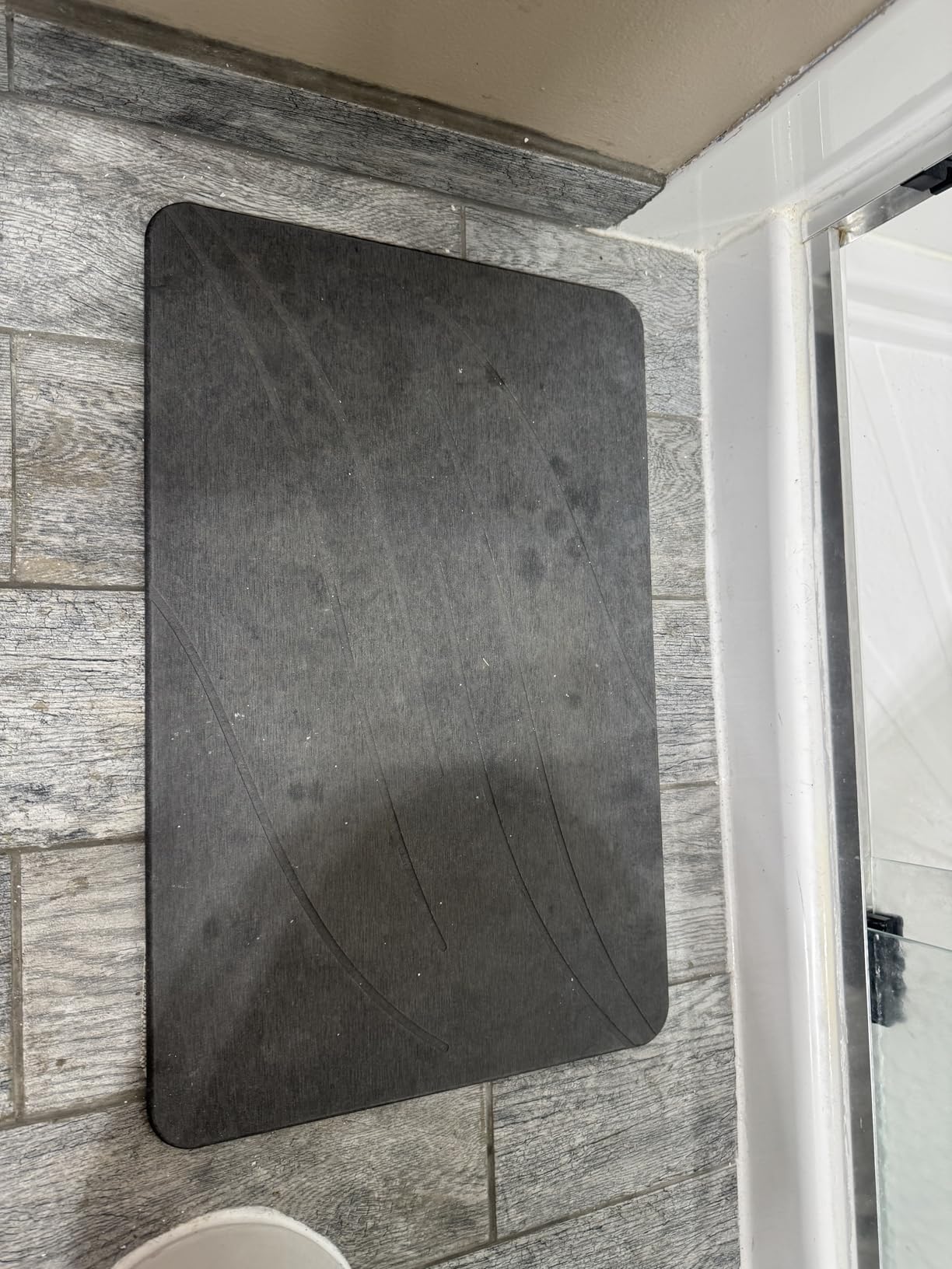 Stone Bath Mat Diatomite Stone Mats for Bathroom Non-Slip Diatomaceous Earth Shower Mat Super Absorbent Bathroom Floor Mat Natural Easy to Clean(24 * 16 Grey) Customer Review Stone Bath Mat Diatomite Stone Mats for Bathroom Non-Slip Diatomaceous Earth Shower Mat Super Absorbent Bathroom Floor Mat Natural Easy to Clean(24 * 16 Grey) - Customer Photo 2