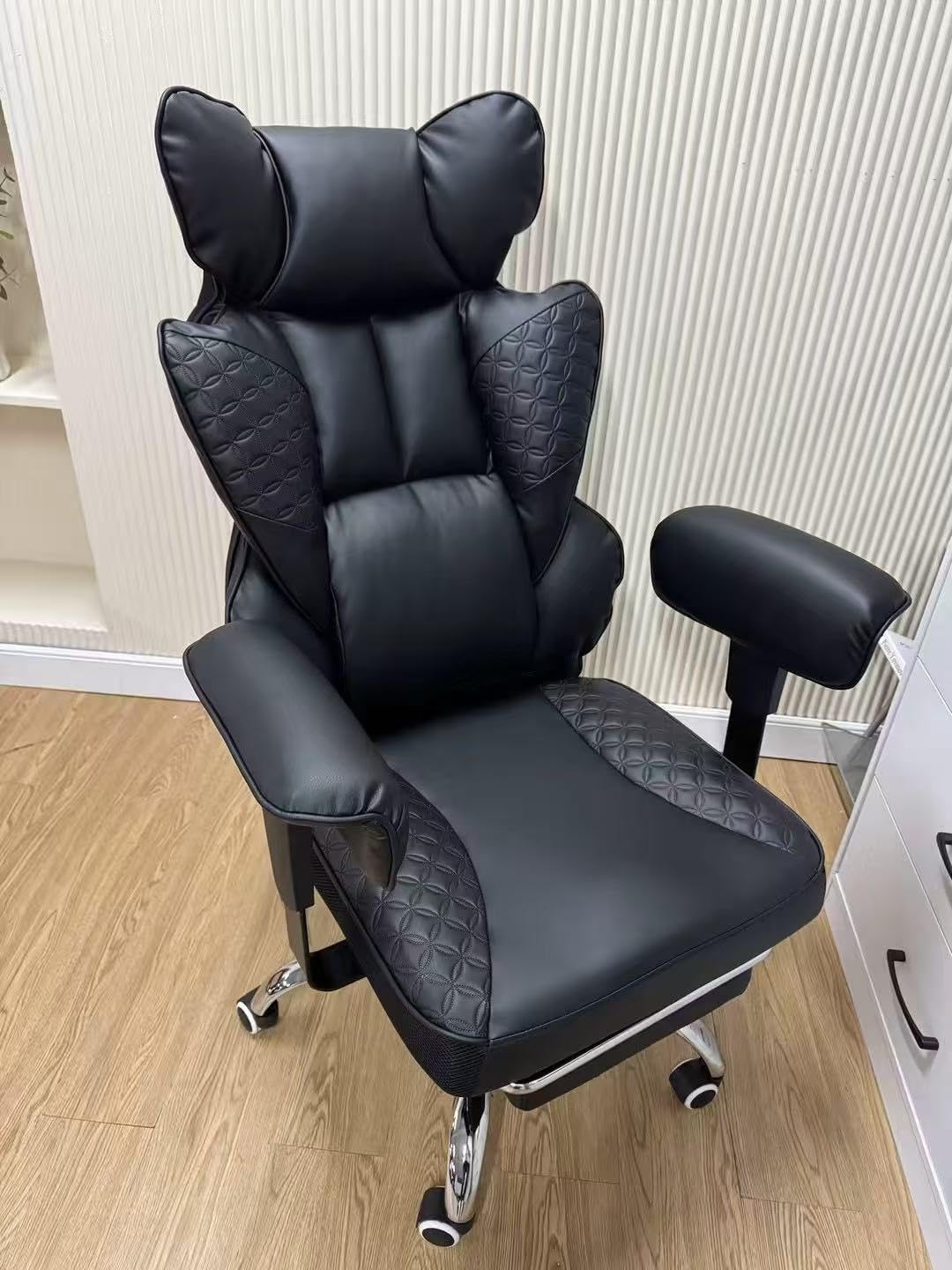 GTRACING Big and Tall Gaming Chair 400lbs Heavy Duty Office Chair with Foot Rest & Ergonomic Pocket Spring Lumbar Support, High Back 3D Saddle Shaped Cushion for Back Pain Relief, Matte-Black Customer Review GTRACING Big and Tall Gaming Chair 400lbs Heavy Duty Office Chair with Foot Rest & Ergonomic Pocket Spring Lumbar Support, High Back 3D Saddle Shaped Cushion for Back Pain Relief, Matte-Black - Customer Photo 1