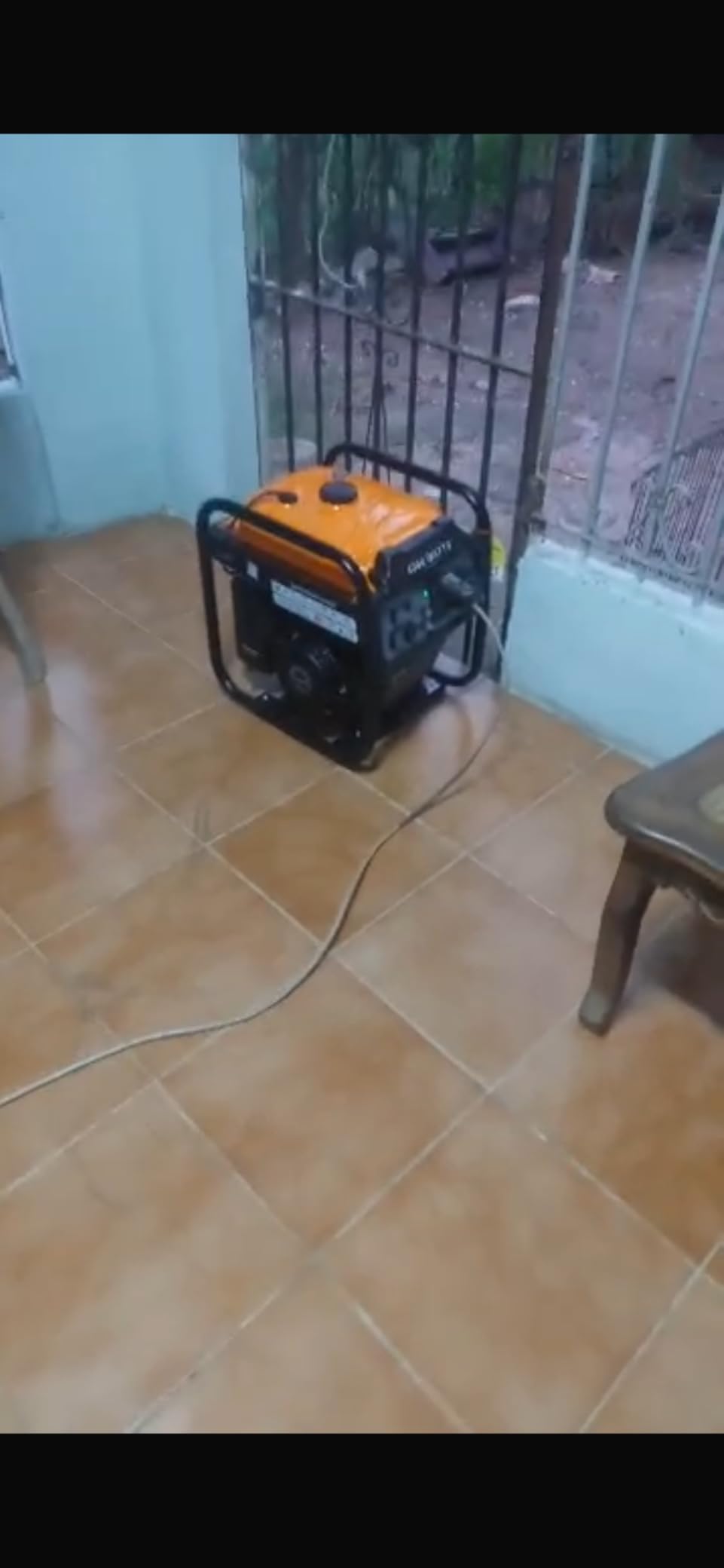 Power Equipment 4000 Watts Inverter Generator Gas Powered, Portable Open Frame Generator, Low Noise with ECO Mode and Inverter Technology, RV Ready, Emergency Home Backup Customer Review Power Equipment 4000 Watts Inverter Generator Gas Powered, Portable Open Frame Generator, Low Noise with ECO Mode and Inverter Technology, RV Ready, Emergency Home Backup - Customer Photo 1