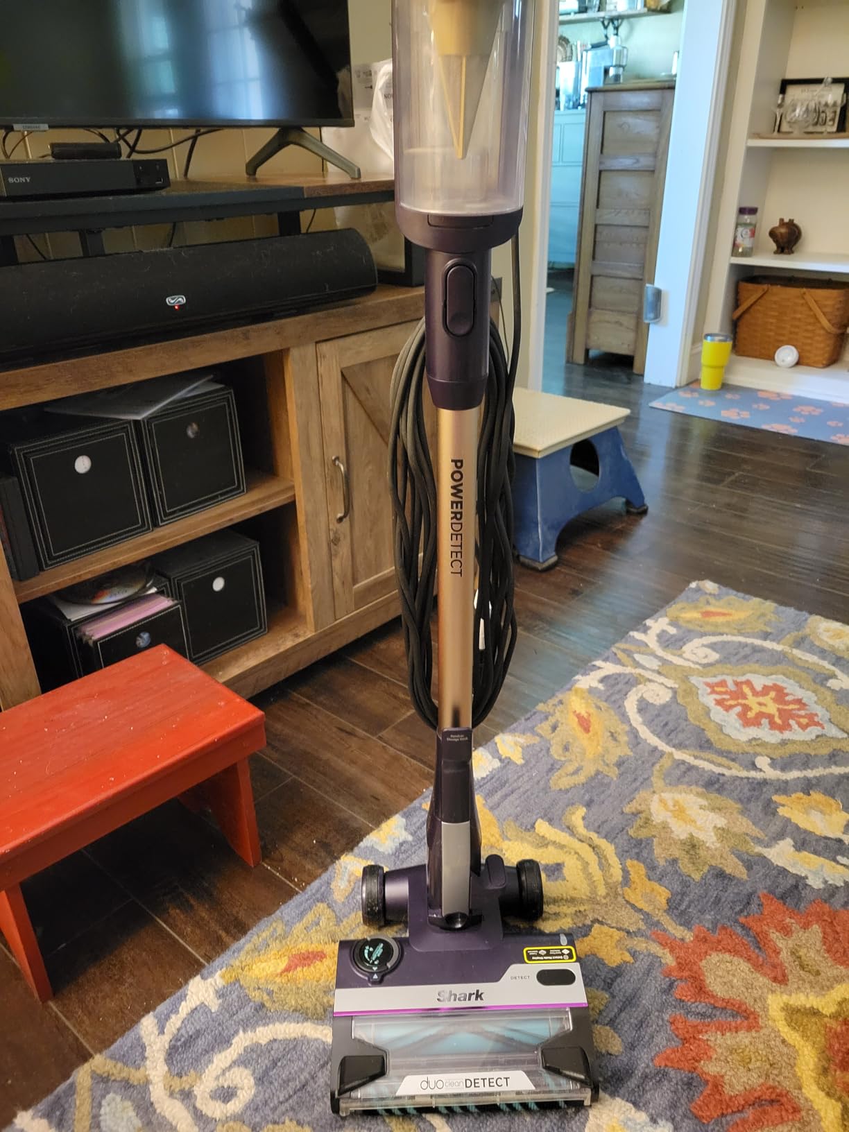 Shark POWERDETECT Ultra-Light Corded Stick Vacuum with DuoClean Technology, Self-Cleaning Brushroll for No Hair Wrap, Anti-Allergen Complete Seal, and Odor Neutralizer Technology, Purple, HZ4001AMZ Customer Review Shark POWERDETECT Ultra-Light Corded Stick Vacuum with DuoClean Technology, Self-Cleaning Brushroll for No Hair Wrap, Anti-Allergen Complete Seal, and Odor Neutralizer Technology, Purple, HZ4001AMZ - Customer Photo 1