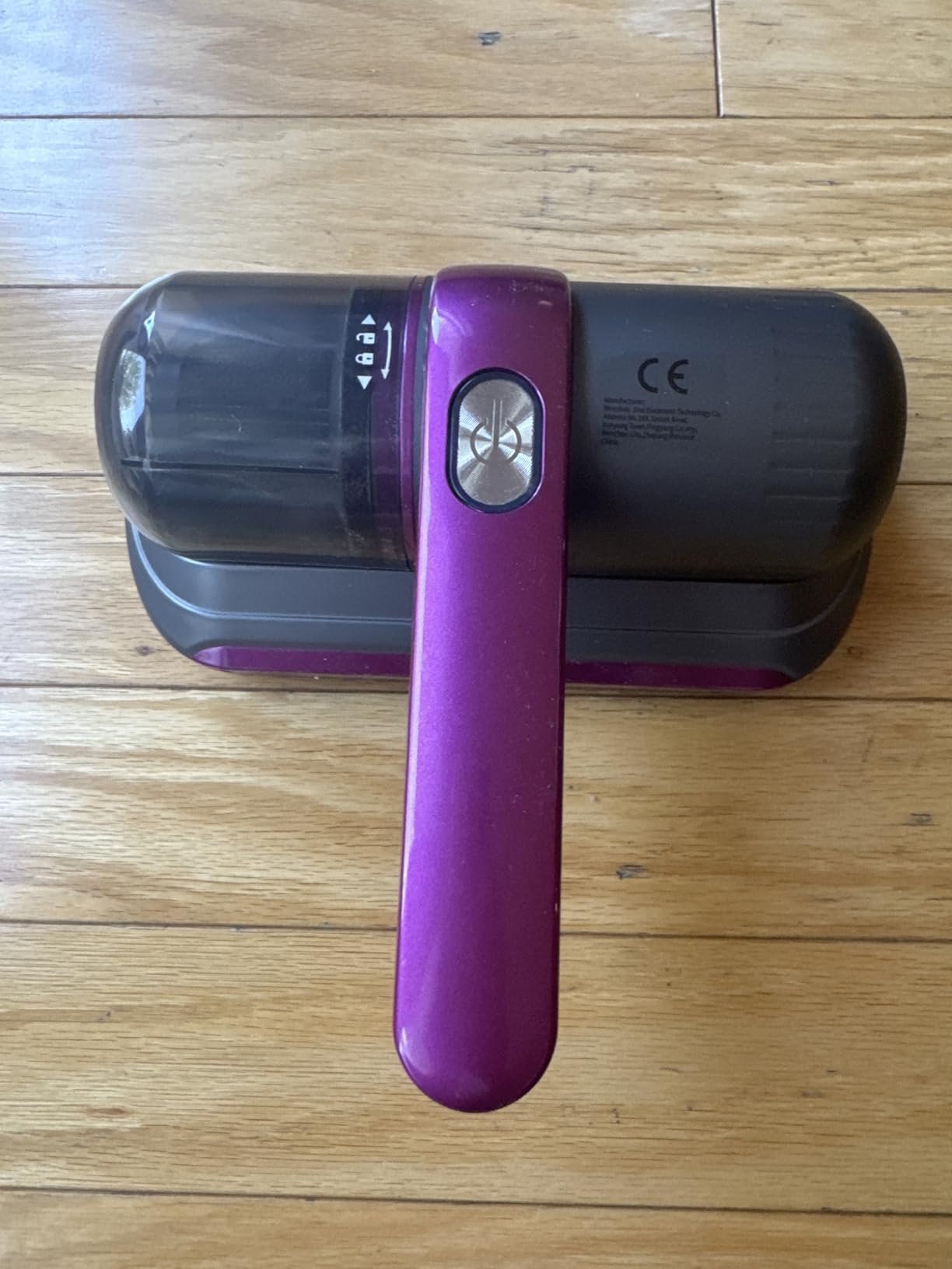 Mattress Vacuum Cleaner, Wireless Handheld Bed Vacuum Cleaner with UV-C Light, HEPA Filter and Ultrasonic Vibration, 12KPa, Suitable for Beds, Sofas, Car Seats, Carpets (Golden) Customer Review Mattress Vacuum Cleaner, Wireless Handheld Bed Vacuum Cleaner with UV-C Light, HEPA Filter and Ultrasonic Vibration, 12KPa, Suitable for Beds, Sofas, Car Seats, Carpets (Golden) - Customer Photo 1