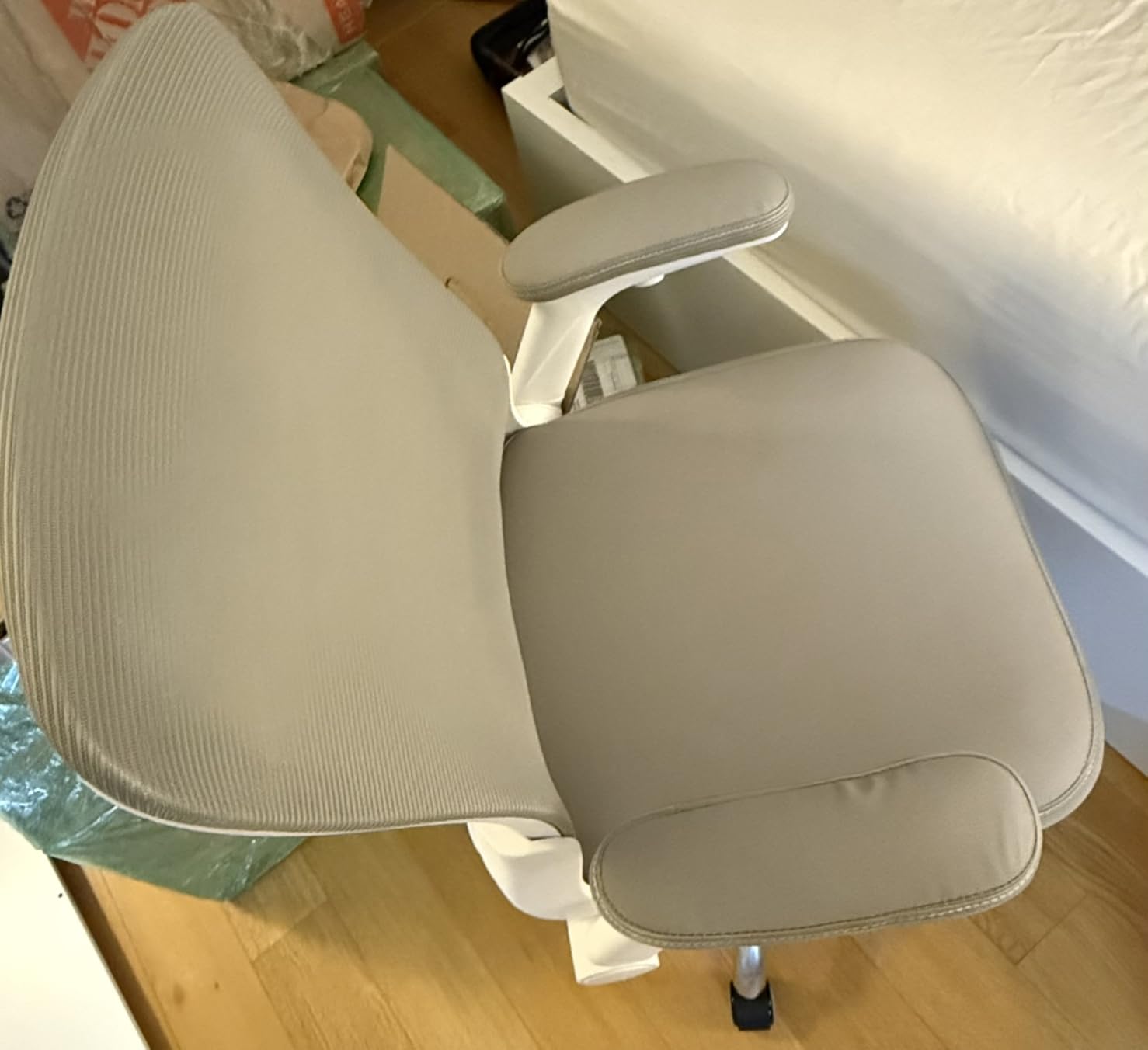 Ergonomic Office Chair-Computer PU Leather X-Shaped Desk Chair-Gaming Chair with Adjustable Flip-up Armrests Lumbar Support Mesh Executive Chair for Long Hours Office (Black) Customer Review Ergonomic Office Chair-Computer PU Leather X-Shaped Desk Chair-Gaming Chair with Adjustable Flip-up Armrests Lumbar Support Mesh Executive Chair for Long Hours Office (Black) - Customer Photo 2
