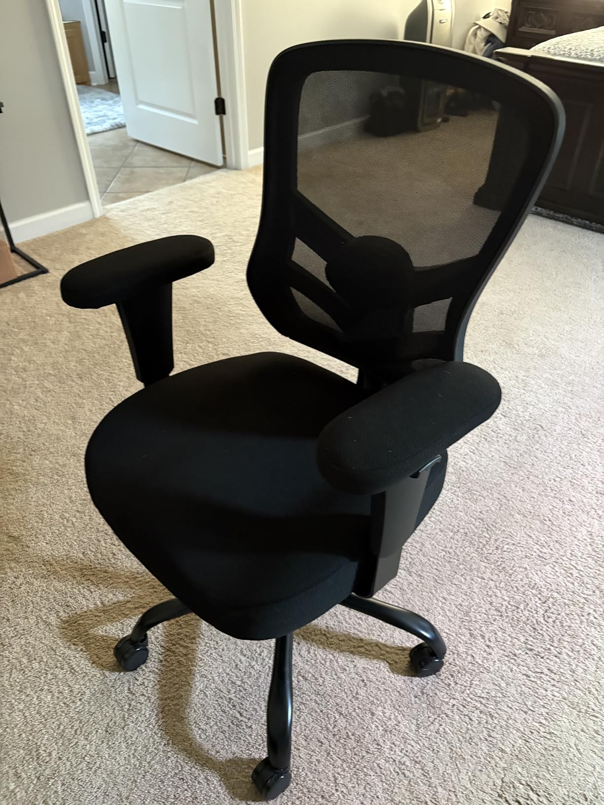 YFO Ergonomic Office Chair, Mesh Computer Desk Chair with Adjustable Back Lumbar Support and Armrests, Comfy Executive Rolling Swivel Task Chair for Home Office, Black Customer Review YFO Ergonomic Office Chair, Mesh Computer Desk Chair with Adjustable Back Lumbar Support and Armrests, Comfy Executive Rolling Swivel Task Chair for Home Office, Black - Customer Photo 1