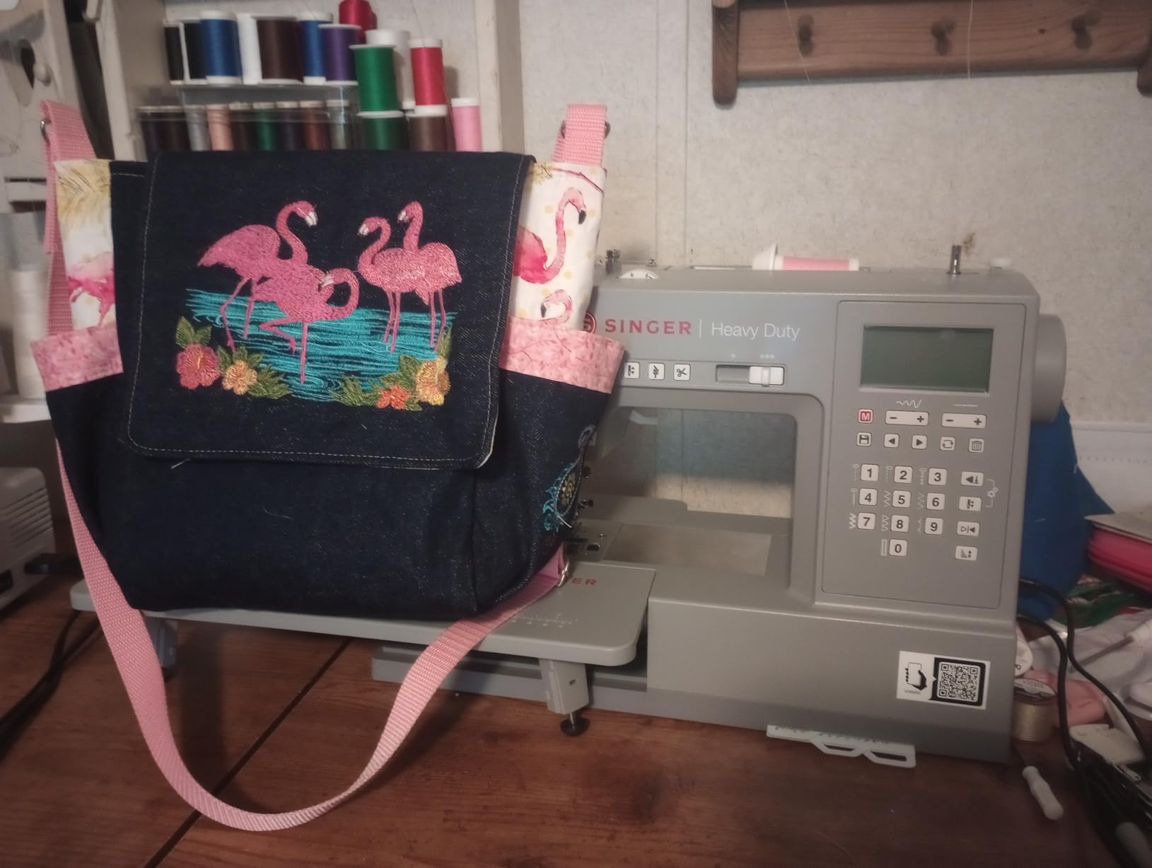 SINGER Heavy Duty 6620C Computerized Sewing Machine with Accessories | 215 Stitches, LCD Screen, Built-In Needle Threader | Easy Setup, Durable Metal Frame, Ideal for Clothes & Home Projects Customer Review SINGER Heavy Duty 6620C Computerized Sewing Machine with Accessories | 215 Stitches, LCD Screen, Built-In Needle Threader | Easy Setup, Durable Metal Frame, Ideal for Clothes & Home Projects - Customer Photo 5