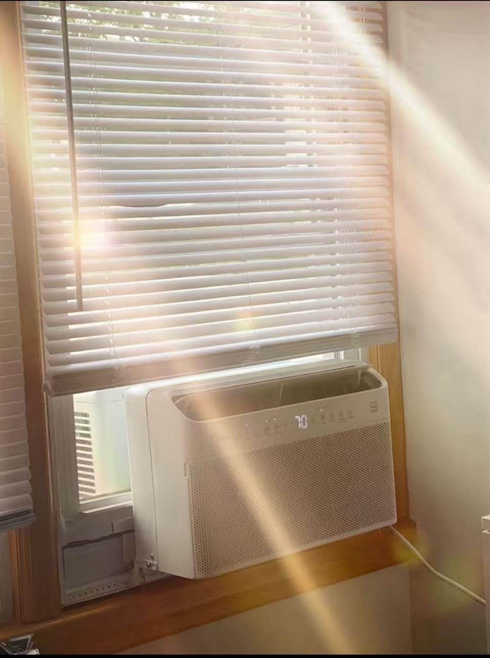 Midea 8,000 BTU U Shaped Smart Inverter Window Air Conditioner - Cools 350 Sq Ft, Ultra Quiet with Open Window Flexibility - Alexa/Google Assistant Compatible - 35% Energy Savings, Remote (Updated) Customer Review Midea 8,000 BTU U Shaped Smart Inverter Window Air Conditioner - Cools 350 Sq Ft, Ultra Quiet with Open Window Flexibility - Alexa/Google Assistant Compatible - 35% Energy Savings, Remote (Updated) - Customer Photo 3
