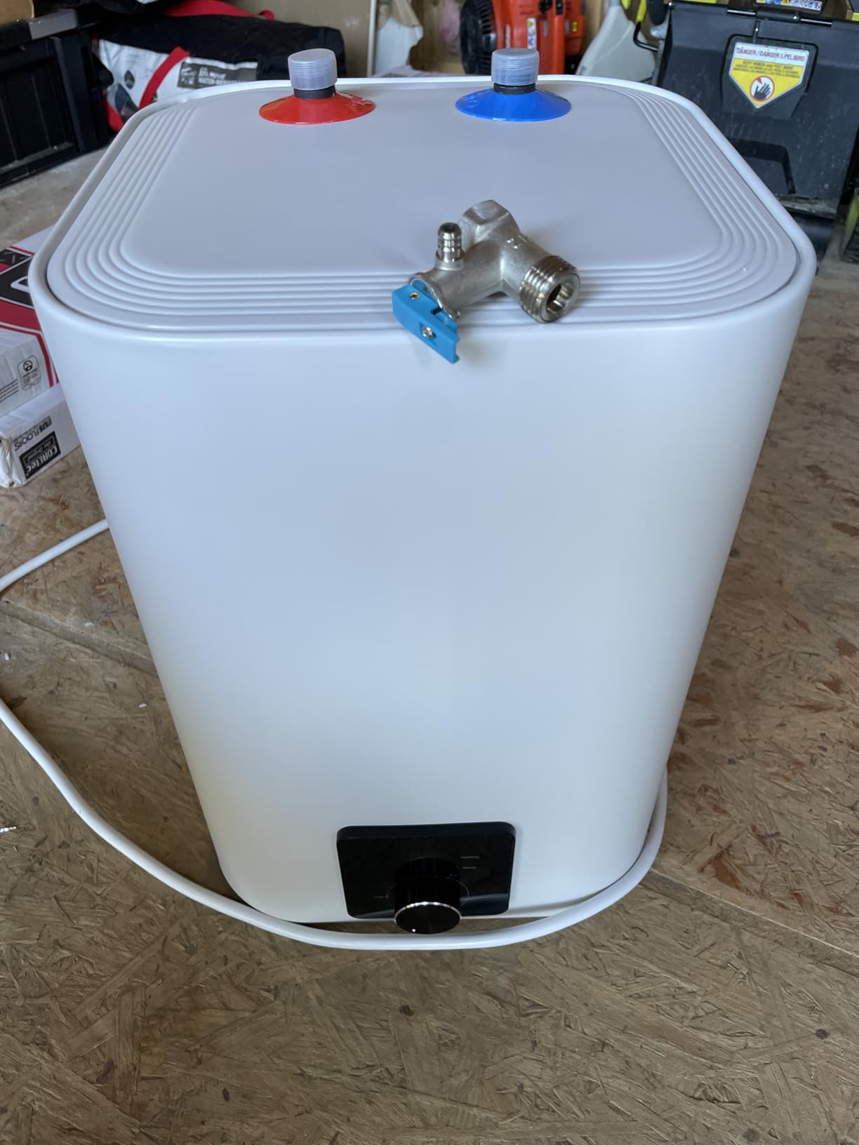 1.8 Gallon Electric Mini Tank Water Heater, 110V 1500W Point of Use On Demand Under Sink Instant Hot Water Heater for Home Kichen Bathroom Customer Review 1.8 Gallon Electric Mini Tank Water Heater, 110V 1500W Point of Use On Demand Under Sink Instant Hot Water Heater for Home Kichen Bathroom - Customer Photo 2