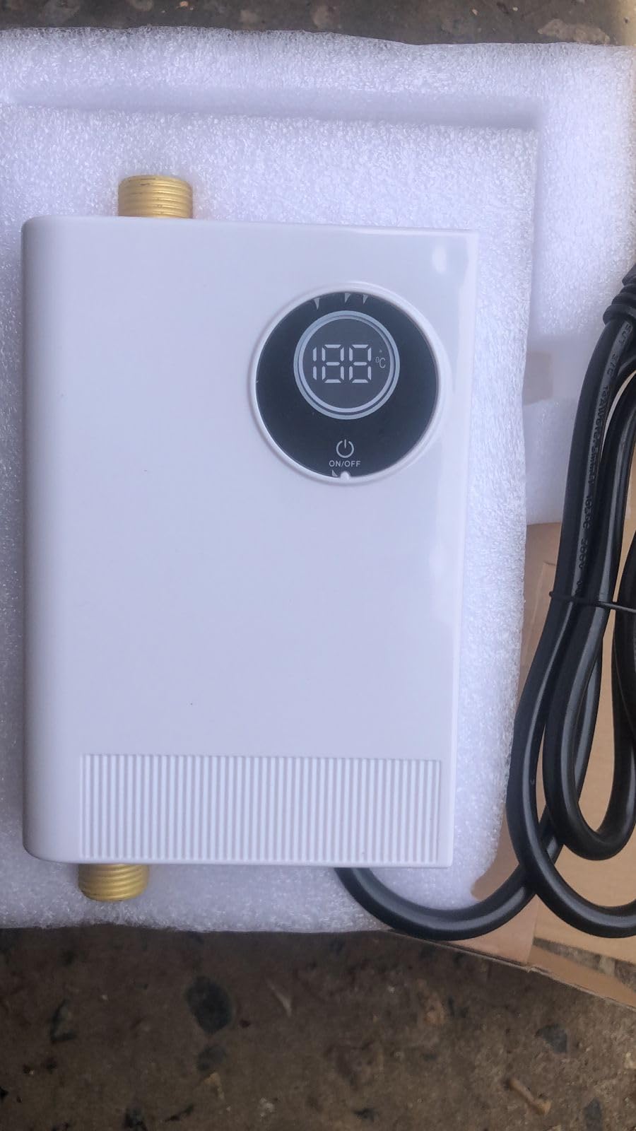 110V Tankless Water Heater Electric, 3000W Compact Water Heater Under Sink, Conveniently Convertible Between Fahrenheit and Celsius Customer Review 110V Tankless Water Heater Electric, 3000W Compact Water Heater Under Sink, Conveniently Convertible Between Fahrenheit and Celsius - Customer Photo 3