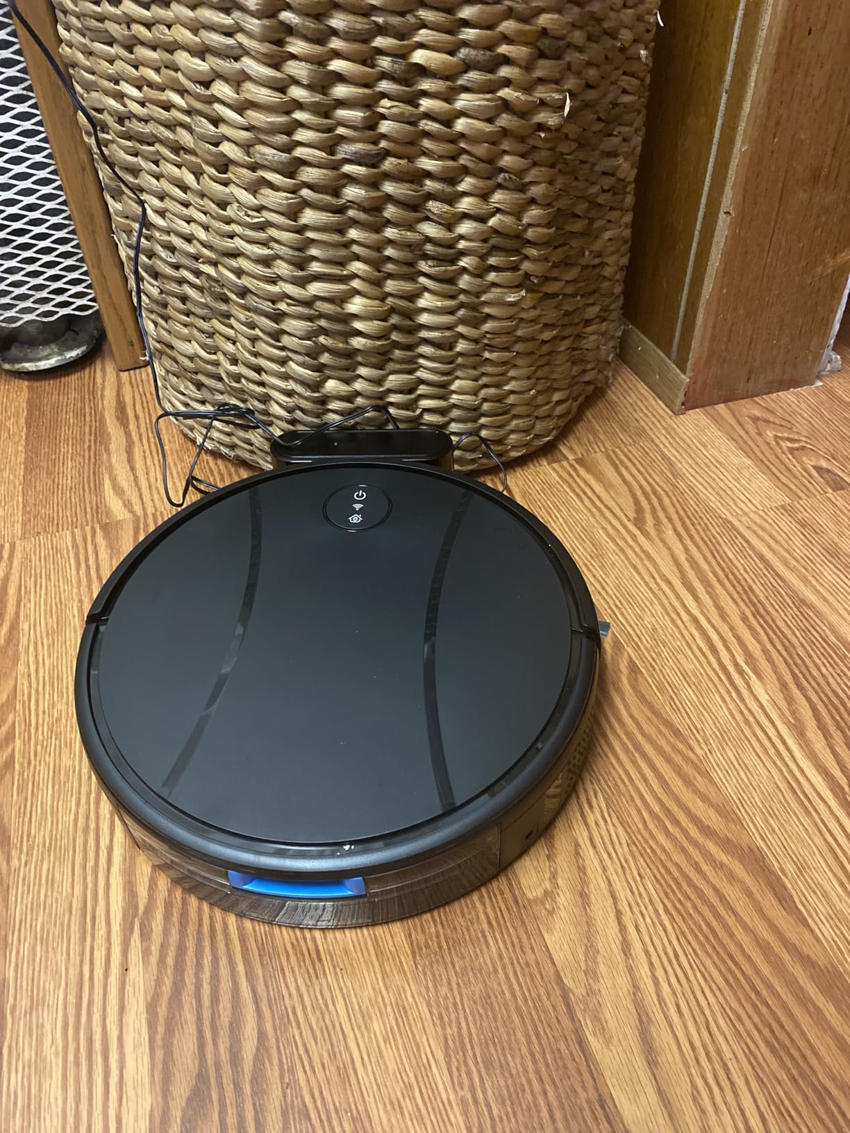 Robot Vacuum and Mop Combo,4200Pa Powerful Robotic Vacuum Cleaner with Self-Charging, Home Automatic Robot Aspiradora for Hard Floor, Low Carpet, Pet Hair, App&Voice&Remote Smart Control Customer Review Robot Vacuum and Mop Combo,4200Pa Powerful Robotic Vacuum Cleaner with Self-Charging, Home Automatic Robot Aspiradora for Hard Floor, Low Carpet, Pet Hair, App&Voice&Remote Smart Control - Customer Photo 1