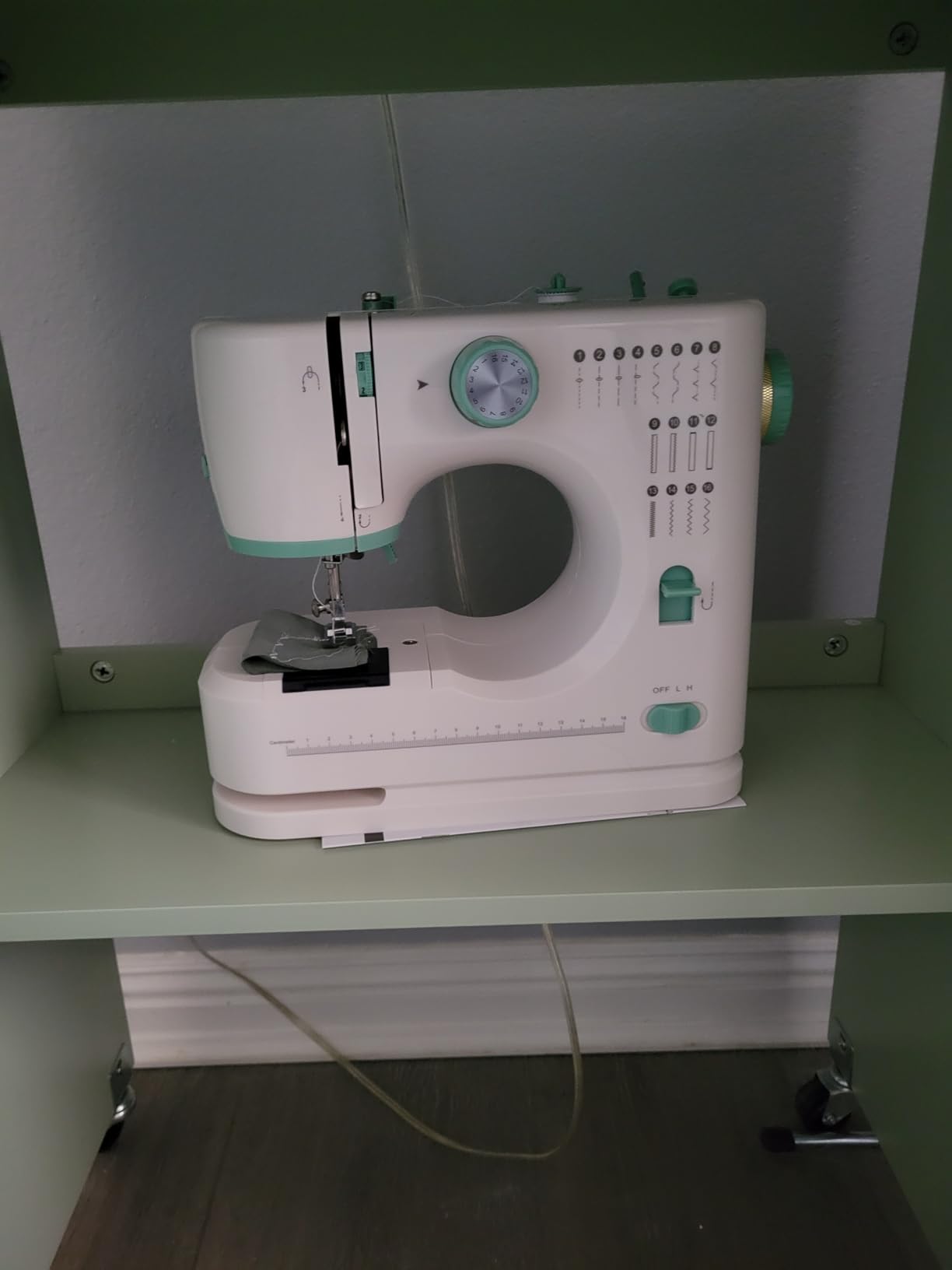Sewing Machine for Beginners,Double Needle Sewing Machine for Adults,16 Strings of Weaving Dreams,Adjustable Sewing Speed,Suitable for Daily Sewing at Home(New One) Customer Review Sewing Machine for Beginners,Double Needle Sewing Machine for Adults,16 Strings of Weaving Dreams,Adjustable Sewing Speed,Suitable for Daily Sewing at Home(New One) - Customer Photo 1