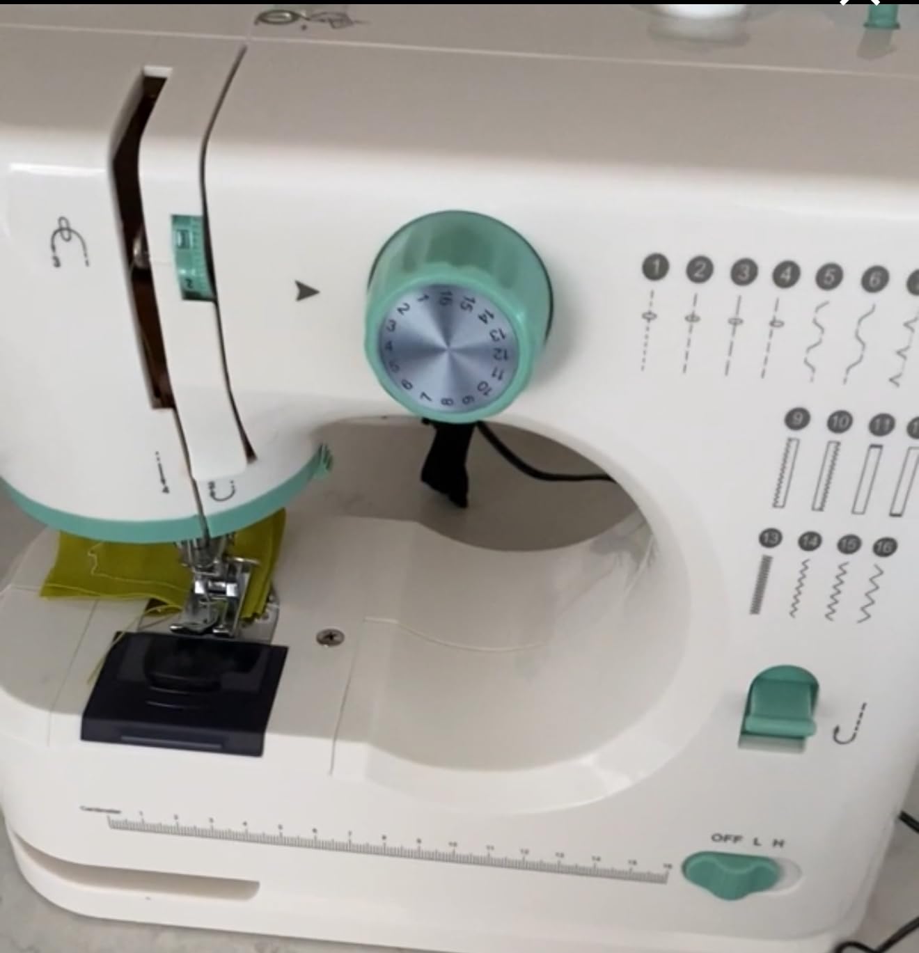 Sewing Machine for Beginners,Double Needle Sewing Machine for Adults,16 Strings of Weaving Dreams,Adjustable Sewing Speed,Suitable for Daily Sewing at Home(New One) Customer Review Sewing Machine for Beginners,Double Needle Sewing Machine for Adults,16 Strings of Weaving Dreams,Adjustable Sewing Speed,Suitable for Daily Sewing at Home(New One) - Customer Photo 2