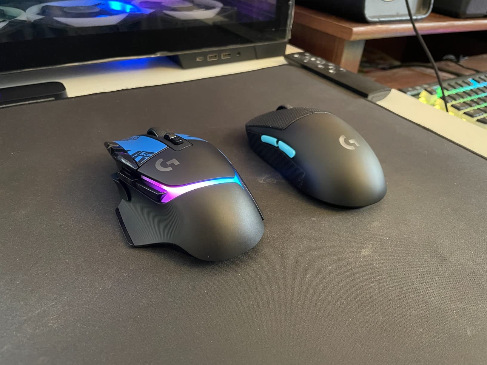Logitech G502 X Plus Wireless Gaming Mouse - LIGHTSPEED Optical, LIGHTFORCE Switches, LIGHTSYNC RGB, HERO 25K Sensor for PC/Mac - Black - Customer Photo 2