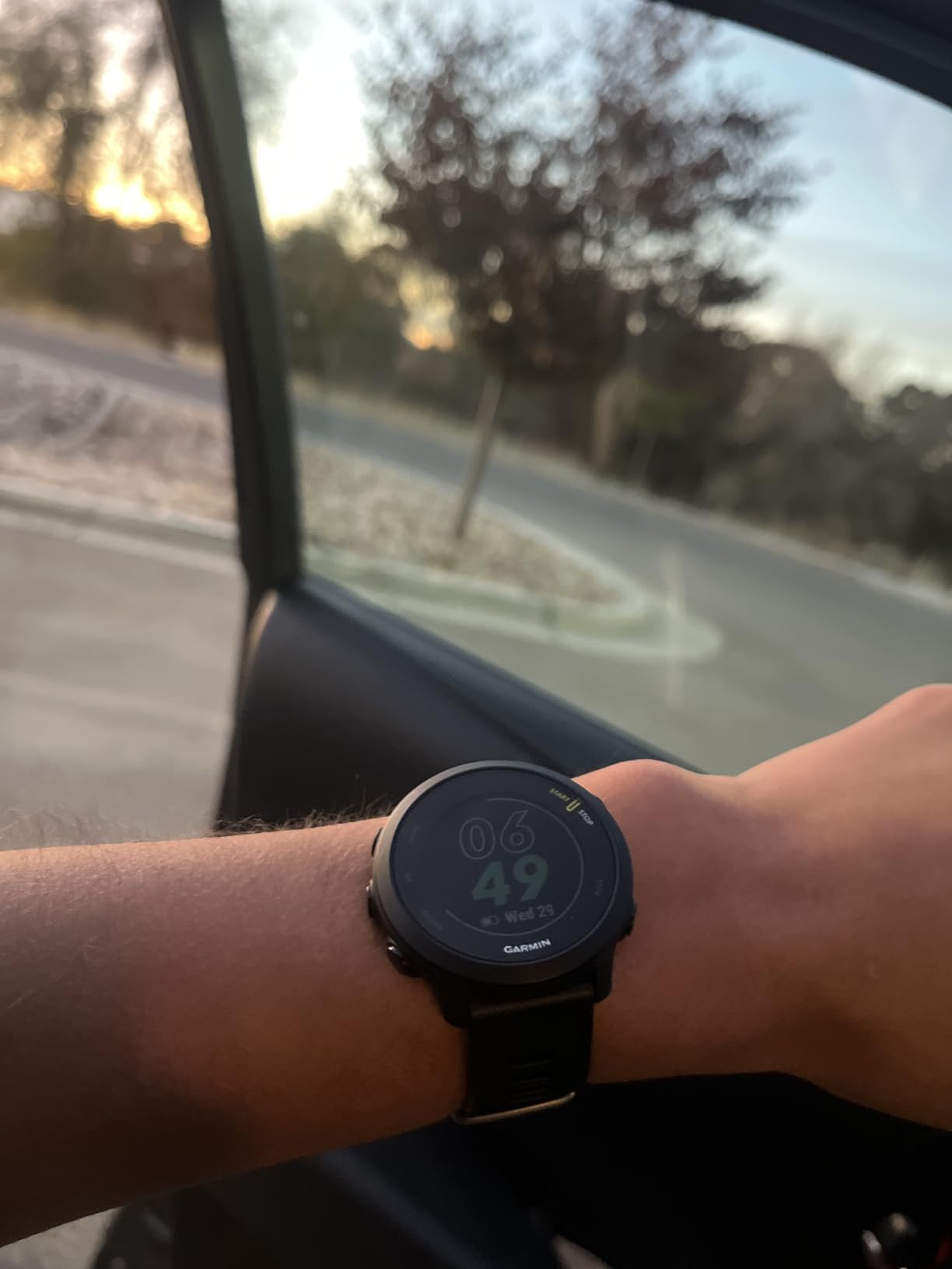 Forerunner 55, GPS Running Watch with Daily Suggested Workouts, Up to 2 Weeks of Battery Life, Black - 010-02562-00 Customer Review Forerunner 55, GPS Running Watch with Daily Suggested Workouts, Up to 2 Weeks of Battery Life, Black - 010-02562-00 - Customer Photo 1