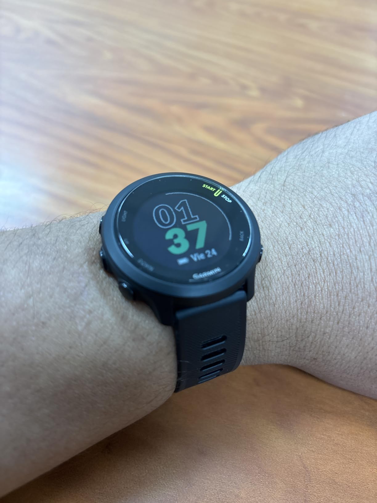 Garmin Forerunner 55, GPS Running Watch with Daily Suggested Workouts, Up to 2 Weeks of Battery Life, Black - 010-02562-00 - Customer Photo 4