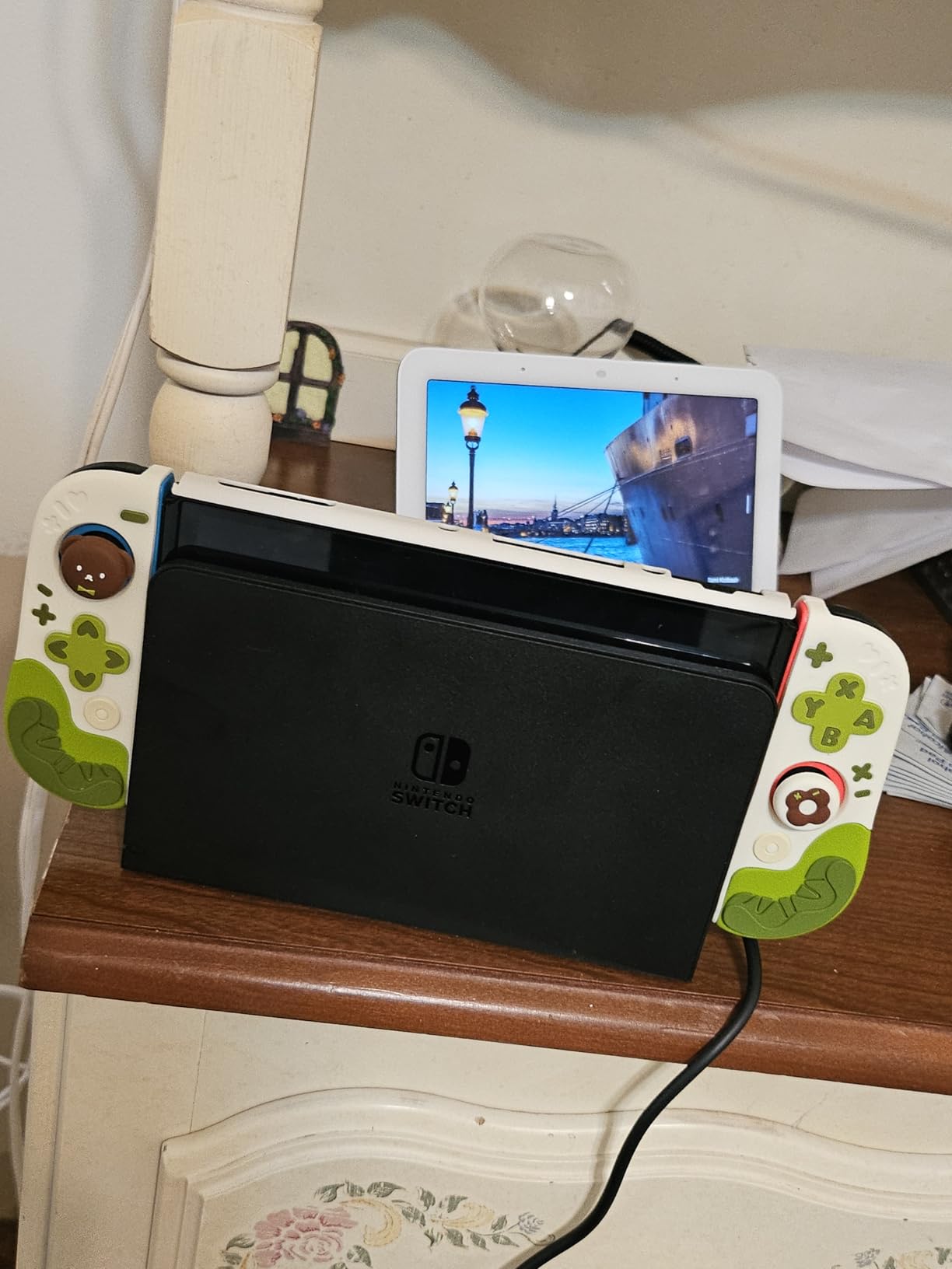 Nintendo Switch – OLED Model w/Neon Red & Neon Blue Joy-Con Customer Review Nintendo Switch – OLED Model w/Neon Red & Neon Blue Joy-Con - Customer Photo 2