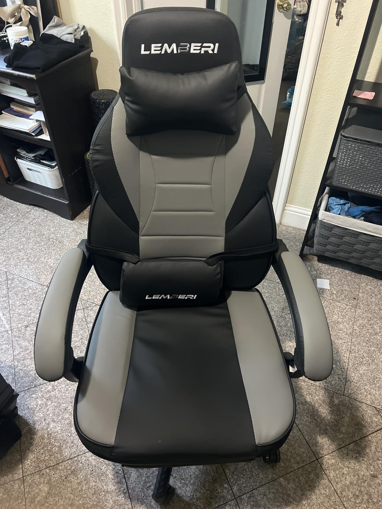 LEMBERI Video Game Chairs with footrest, Big and Tall Gamer Chair for Adults, 400lb Capacity, Racing Style Computer Chair with Headrest and Lumbar Support Customer Review LEMBERI Video Game Chairs with footrest, Big and Tall Gamer Chair for Adults, 400lb Capacity, Racing Style Computer Chair with Headrest and Lumbar Support - Customer Photo 2