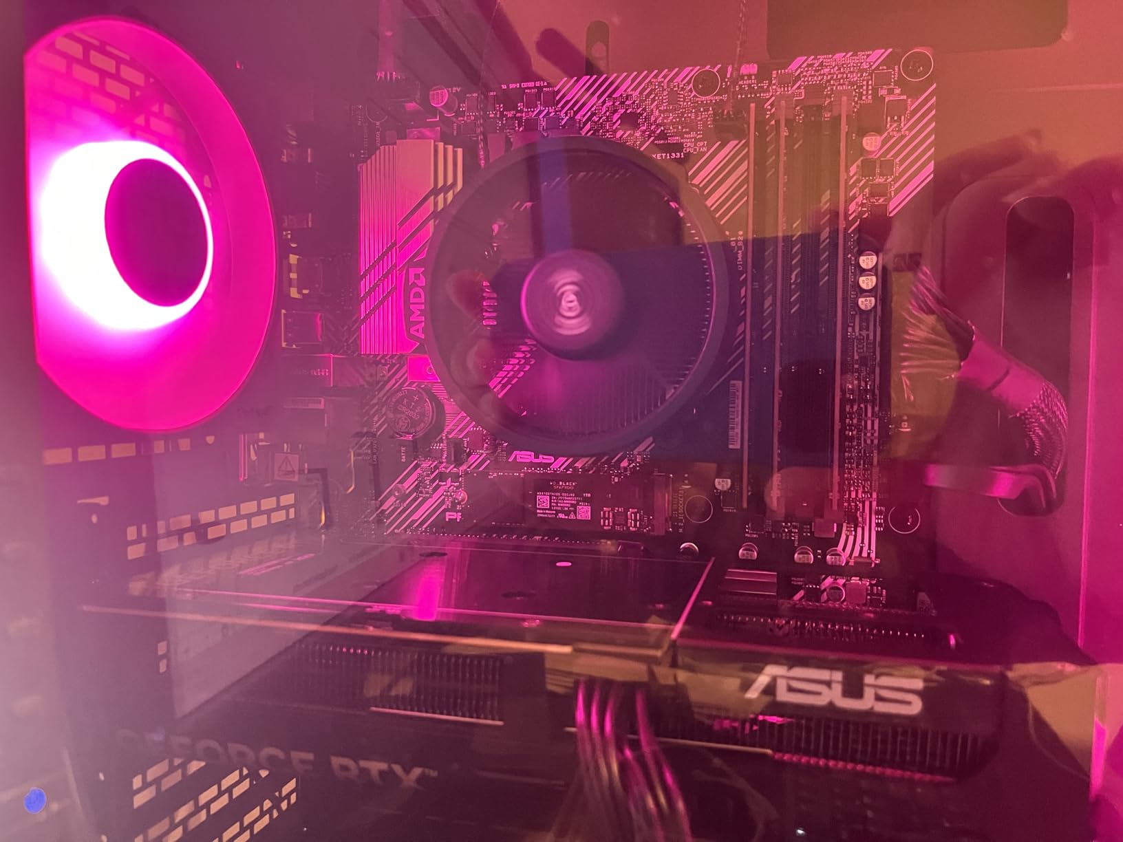 Asus ROG Strix B550-F Gaming WiFi II AMD AM4 (3rd Gen Ryzen) ATX Motherboard (PCIe 4.0,WiFi 6E, 2.5Gb LAN, BIOS Flashback, HDMI 2.1, Addressable Gen 2 RGB Header and Aura Sync) - Customer Photo 1