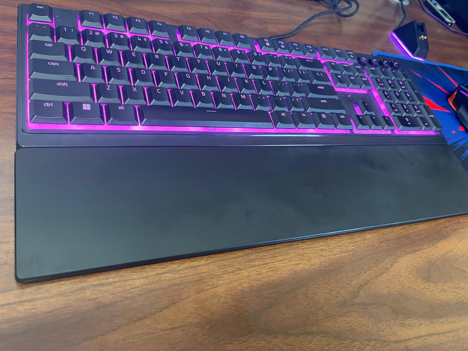 Razer Ornata V3 Gaming Keyboard: Low Profile Keys - Mecha Membrane Switches - UV Coated Keycaps - Backlit Media Keys - 10 Zone RGB Lighting - Spill Resistant - Magnetic Wrist Wrest - Snap Tap - Customer Photo 1
