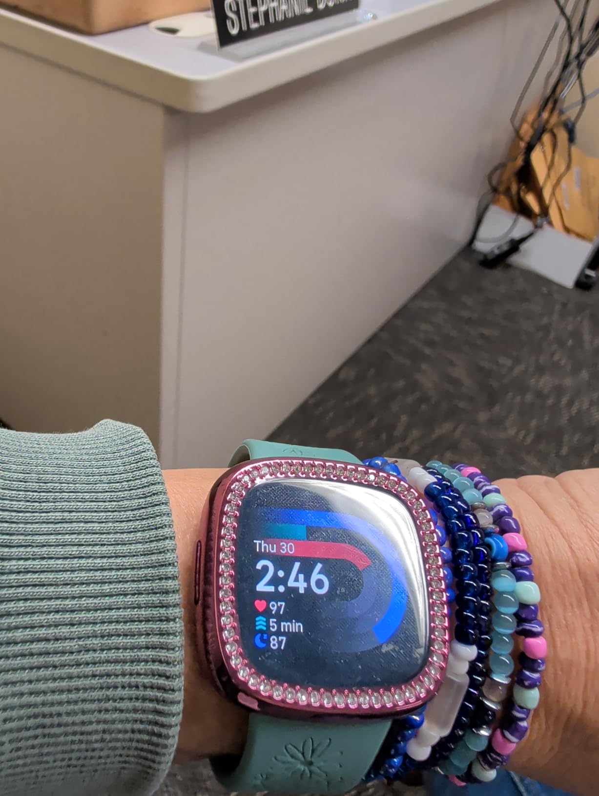 Versa 4 Fitness Smartwatch with Daily Readiness, GPS, 24/7 Heart Rate, 40+ Exercise Modes, Sleep Tracking and more, Pink Sand/Copper Rose, One Size (S & L Bands Included) - Customer Photo 1