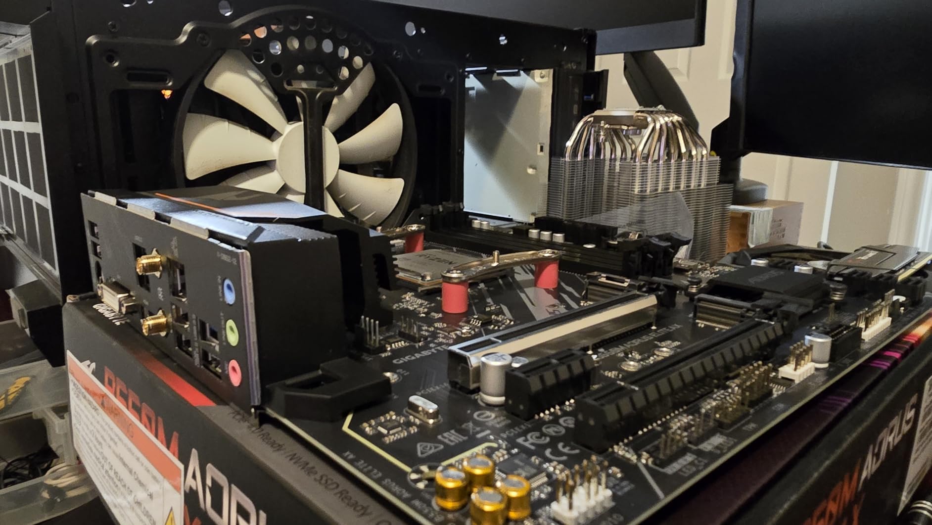 GIGABYTE B550M AORUS Elite AX (rev 1.3) Motherboard, Supports AMD AM4 Ryzen 5000 Processors, Micro-ATX, DDR4, Single M.2, SATA 6Gb/s, Realtek GbE LAN, PCIe 4.0 - Customer Photo 1