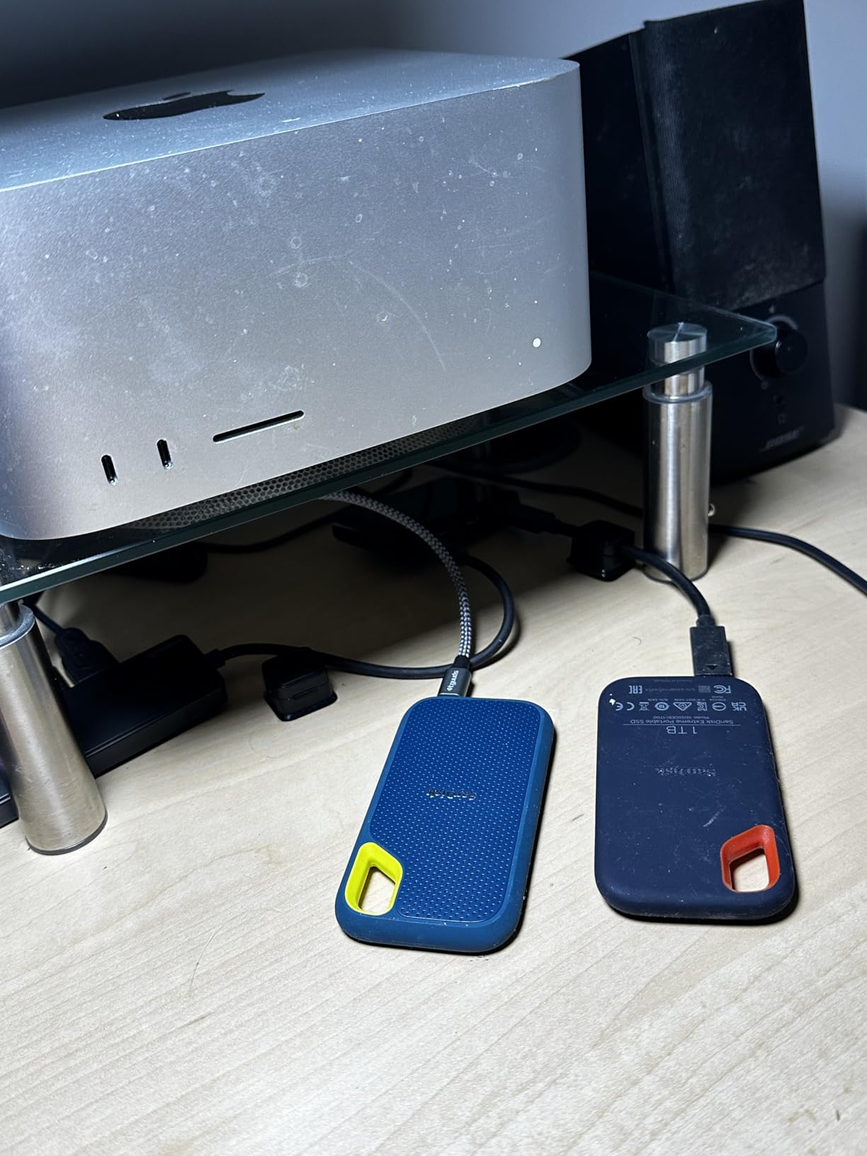 SanDisk 2TB Extreme Portable SSD - Up to 1050MB/s, USB-C, USB 3.2 Gen 2, IP65 Water and dust Resistance, Updated Firmware, Monterey - External Solid State Drive - SDSSDE61-2T00-G25M - Customer Photo 2