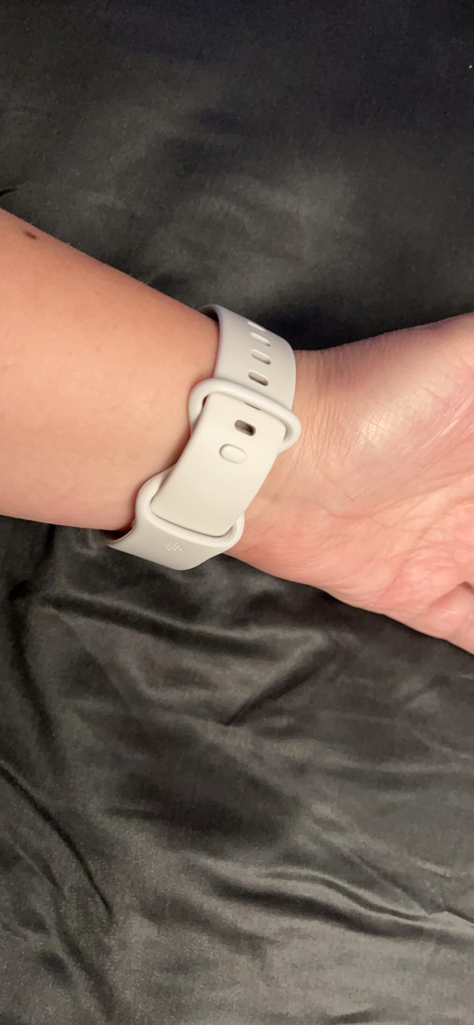 Charge 6 Fitness Tracker with Google apps, Heart Rate on Exercise Equipment, 6-Months Premium Membership Included, GPS, Health Tools and More, Porcelain/Silver, One Size (S & L Bands Included) - Customer Photo 2