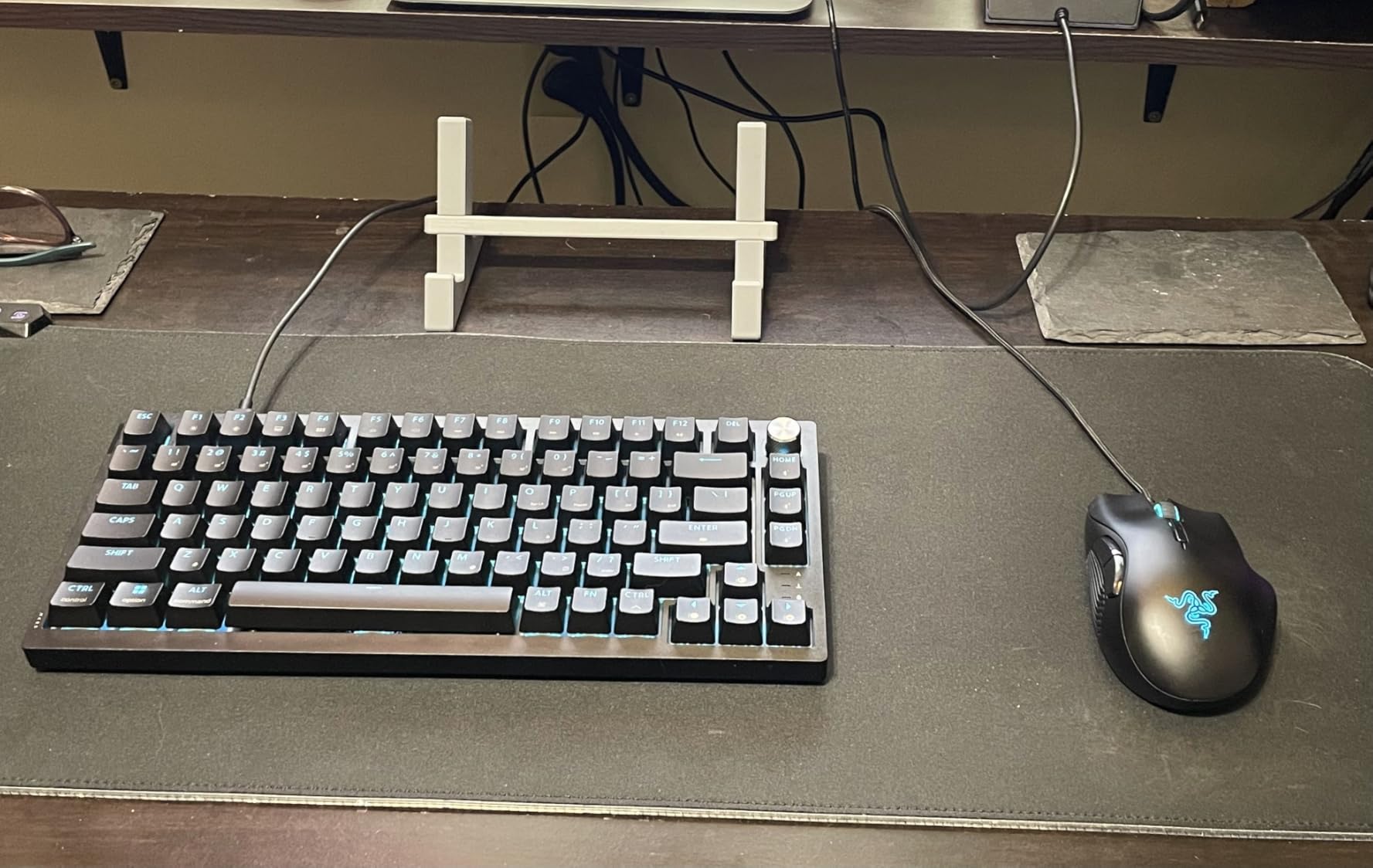 Corsair K65 Plus Wireless 75% RGB Mechanical Gaming Keyboard – Pre-Lubricated MLX Red Linear Switches – PBT Dye-Sub Keycaps – PC, Mac, PS5, PS4, Xbox, iPad – QWERTY NA – Black/Gray - Customer Photo 1