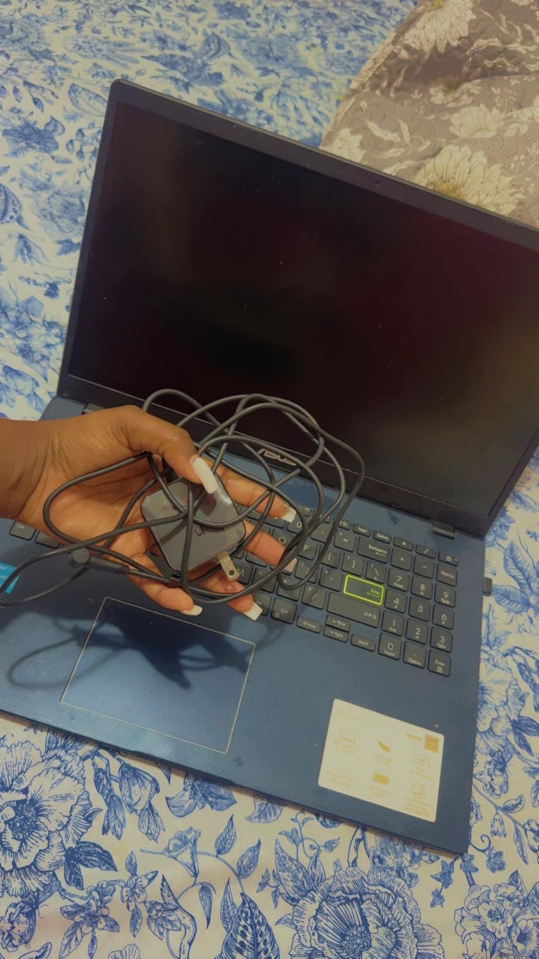 ASUS 15.6 ASUS 15.6