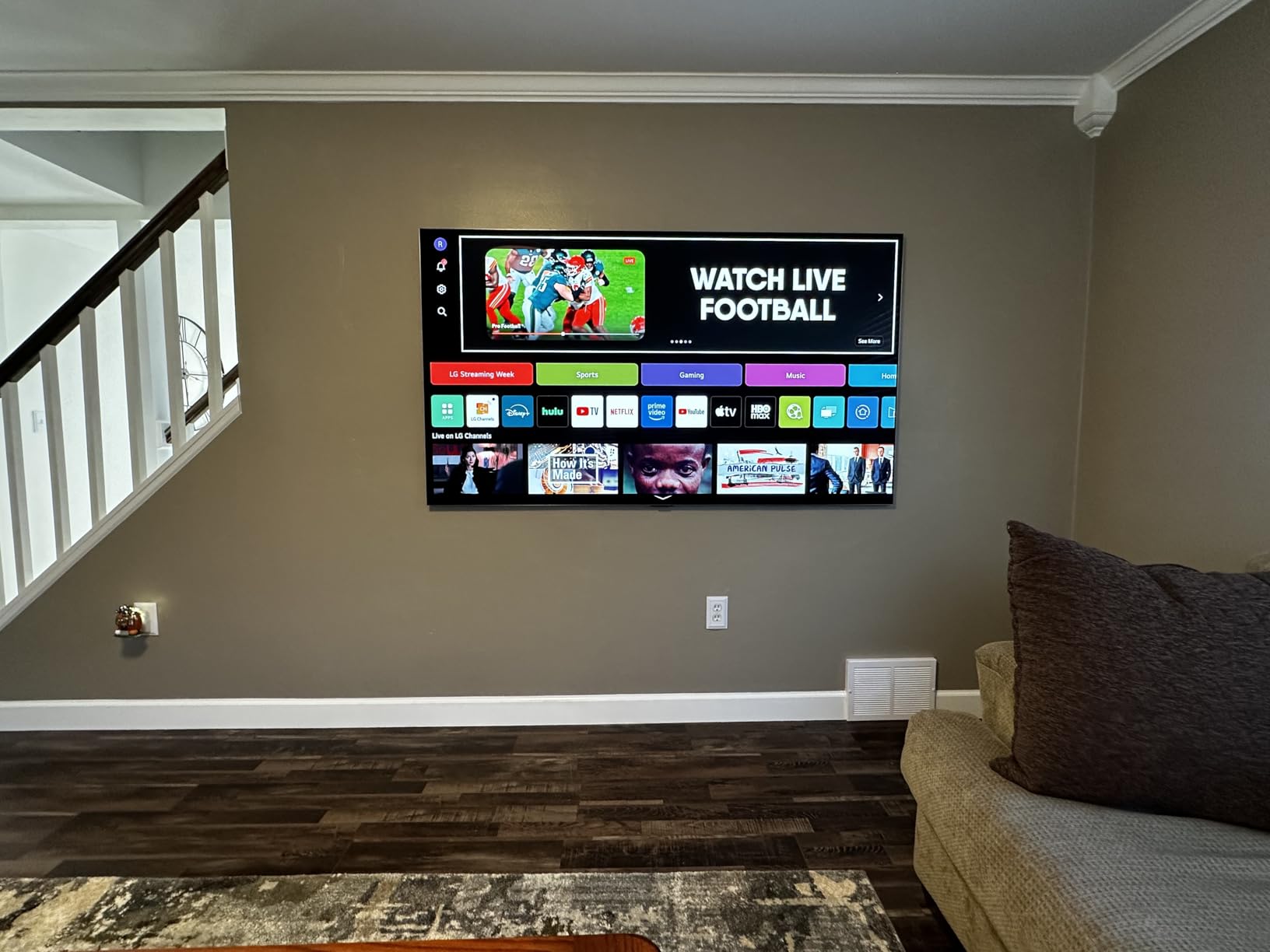 LG 77-Inch Class OLED evo G4 Series Smart TV 4K Processor Flat Screen with Magic Remote AI-Powered with Alexa Built-in (OLED77G4WUA, 2024) - Customer Photo 2