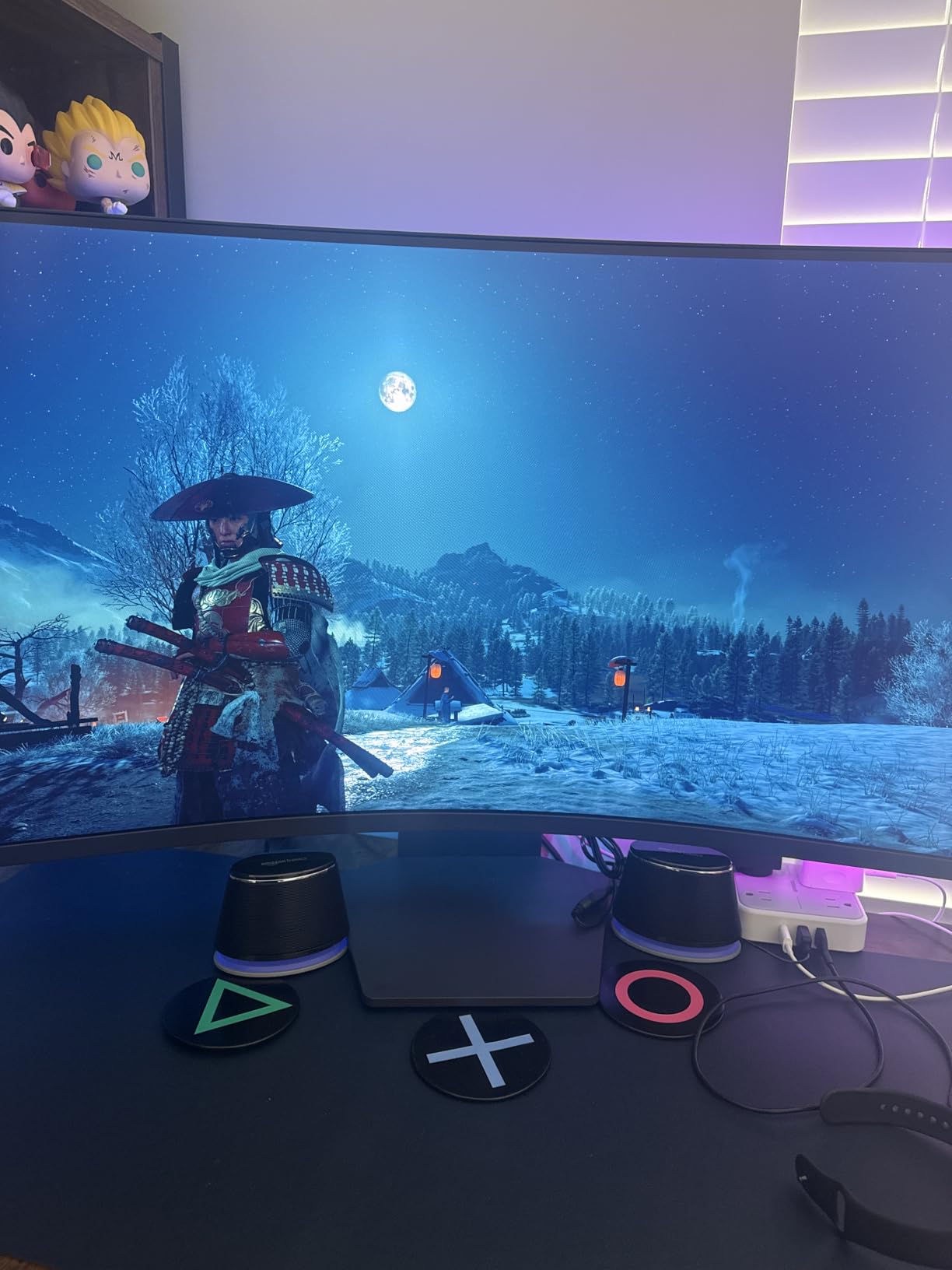 LG 32GS60QC-B Ultragear 32-inch Curved Gaming Monitor QHD (2560x1440) 180Hz 1ms 1000R AMD FreeSync HDR10 HDMIx2 DisplayPort Borderless Design Black Stabilizer DAS Crosshair FPS Counter - Black - Customer Photo 2