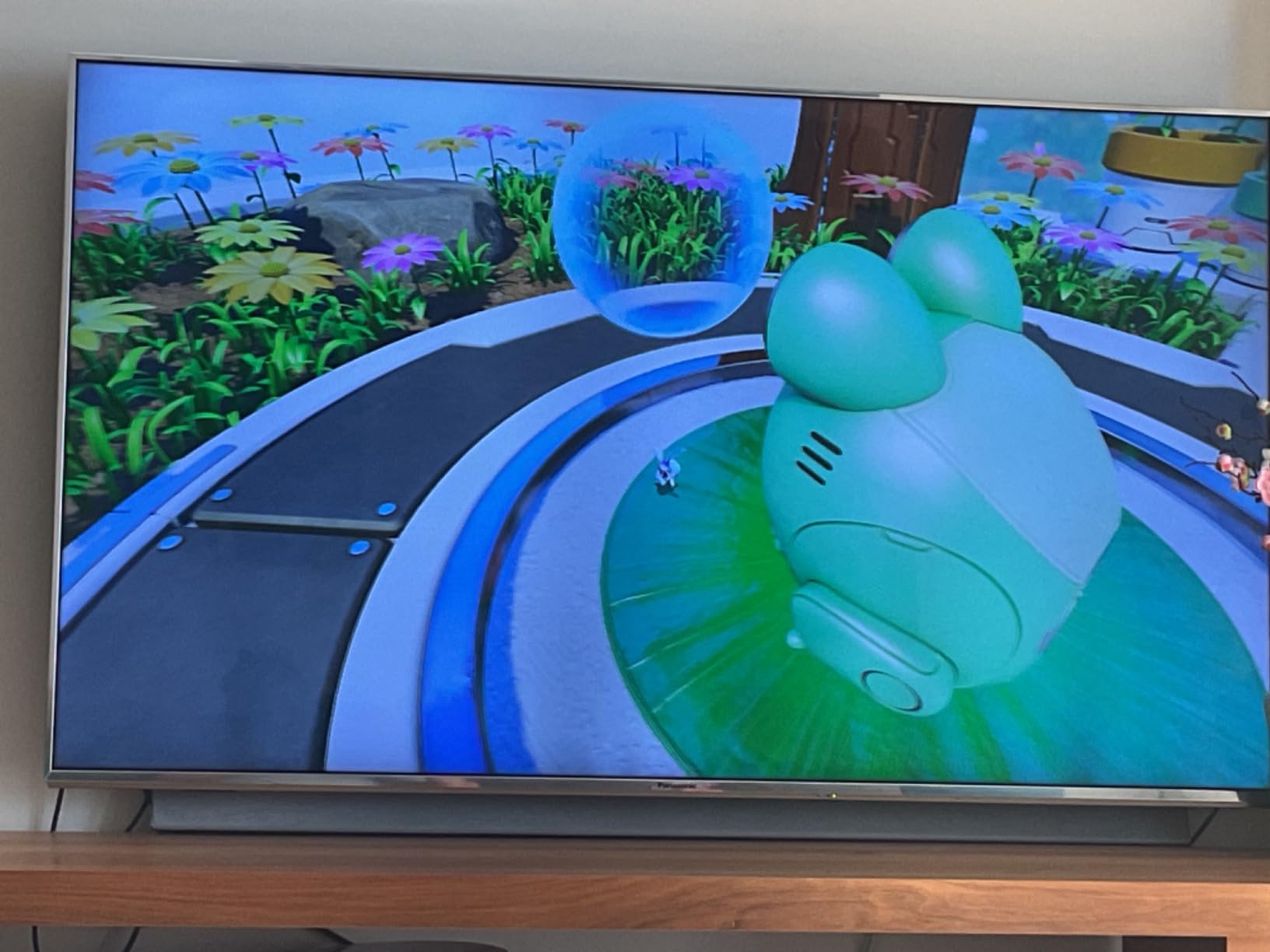 Astro Bot PS5 Customer Review Astro Bot PS5 - Customer Photo 1