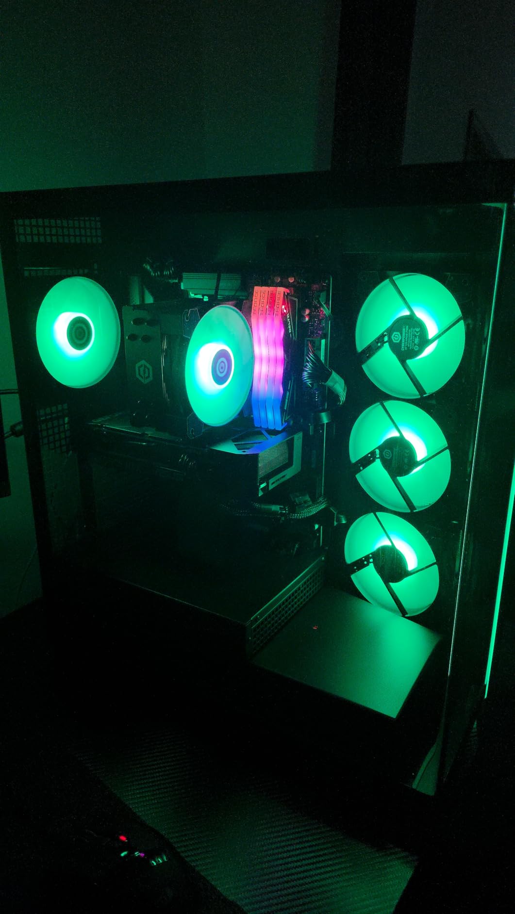 CyberPowerPC Gamer Master Gaming PC, AMD Ryzen 5 5500 3.6GHz, Radeon RX 6400 4GB, 16GB DDR4, 500GB PCIe Gen4 SSD, WiFi Ready & Windows 11 Home (GMA3100A) - Customer Photo 1