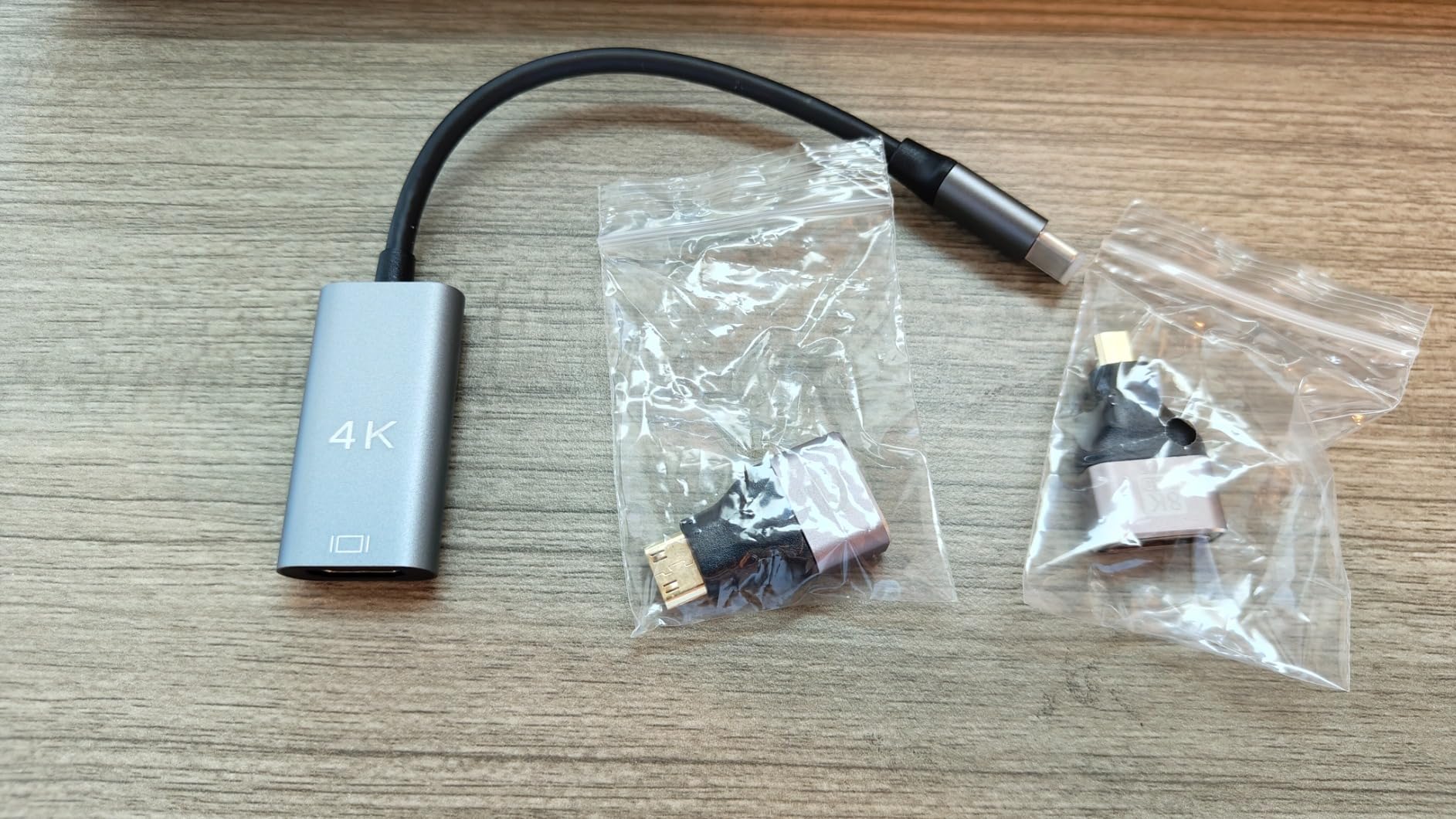 Wireless HDMI Transmitter and Receiver, Plug & Play Portable Wireless HDMI Extender Kit 4K Support 2.4/5.8Ghz 100Ft, for Screen Display Laptop/Pc/Tv Box/Camera/Projector (Black) Customer Review Wireless HDMI Transmitter and Receiver, Plug & Play Portable Wireless HDMI Extender Kit 4K Support 2.4/5.8Ghz 100Ft, for Screen Display Laptop/Pc/Tv Box/Camera/Projector (Black) - Customer Photo 1