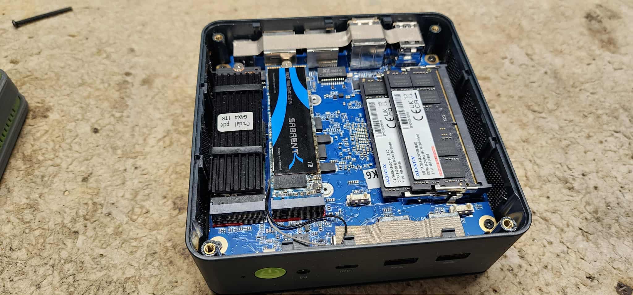 GMKtec Gaming PC, K11 AMD Ryzen 9 8945HS(8C/16T, Up to 5.2GHz), 32GB DDR5 RAM 1TB Mini PC Desktop Computer, Oculink, Dual NIC 2.5GbE LAN, HDMI/DisplayPort/USB4*2 - Customer Photo 1